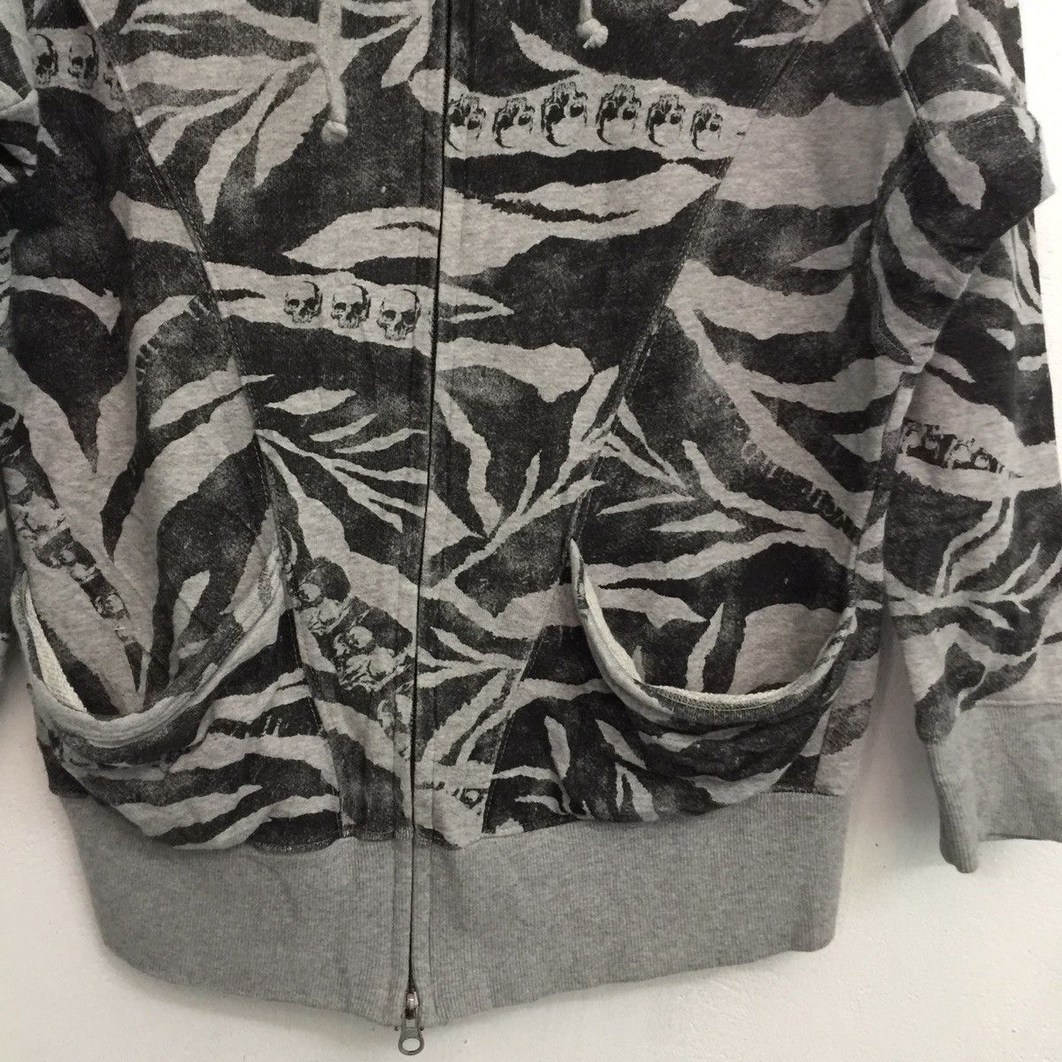 Japanese Brand Rare design skulls heaven and earth sweater zipper Size US M / EU 48-50 / 2 - 5 Thumbnail