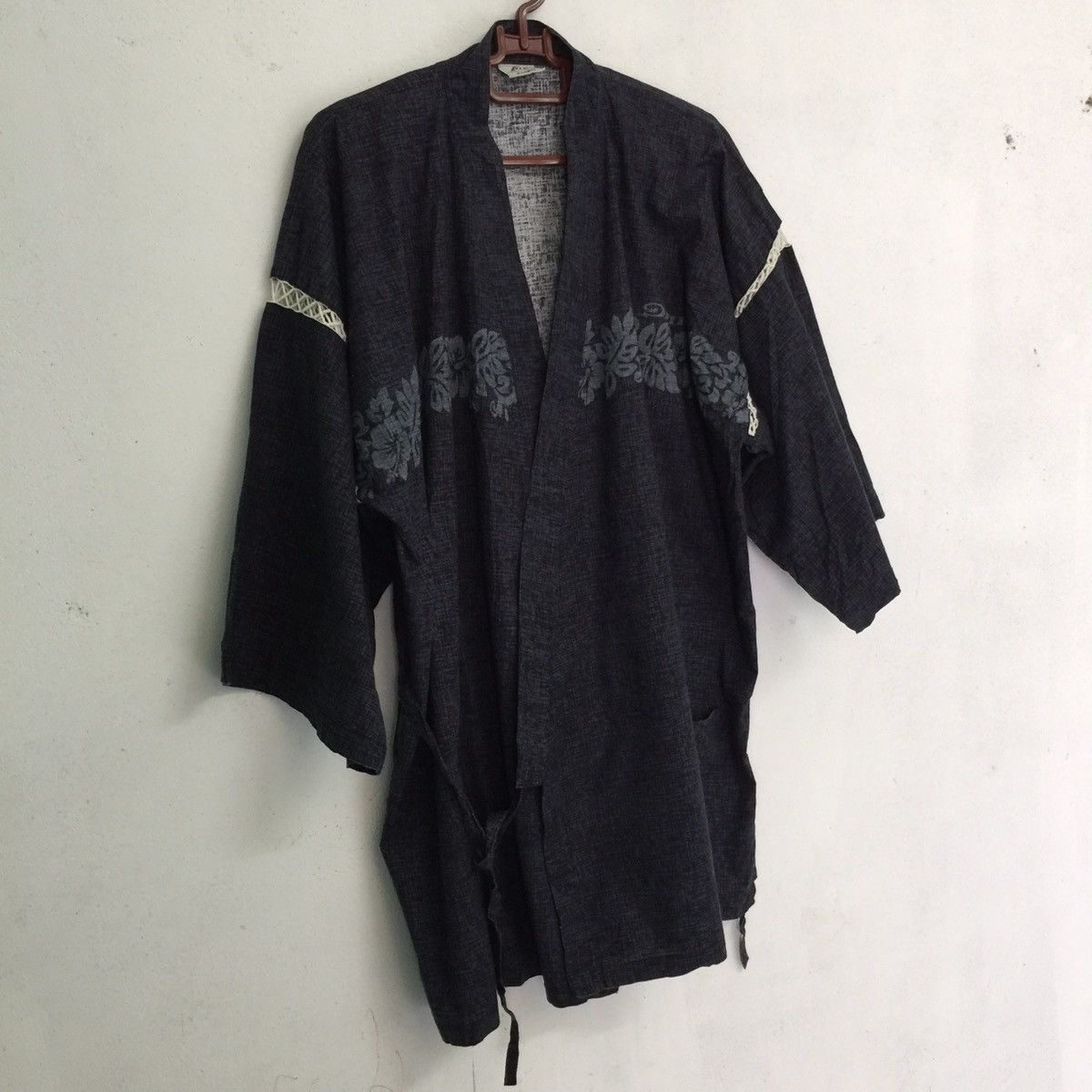 Japanese Brand Piko hawaiian kimono dark colour nice design Size US XL / EU 56 / 4 - 5 Thumbnail
