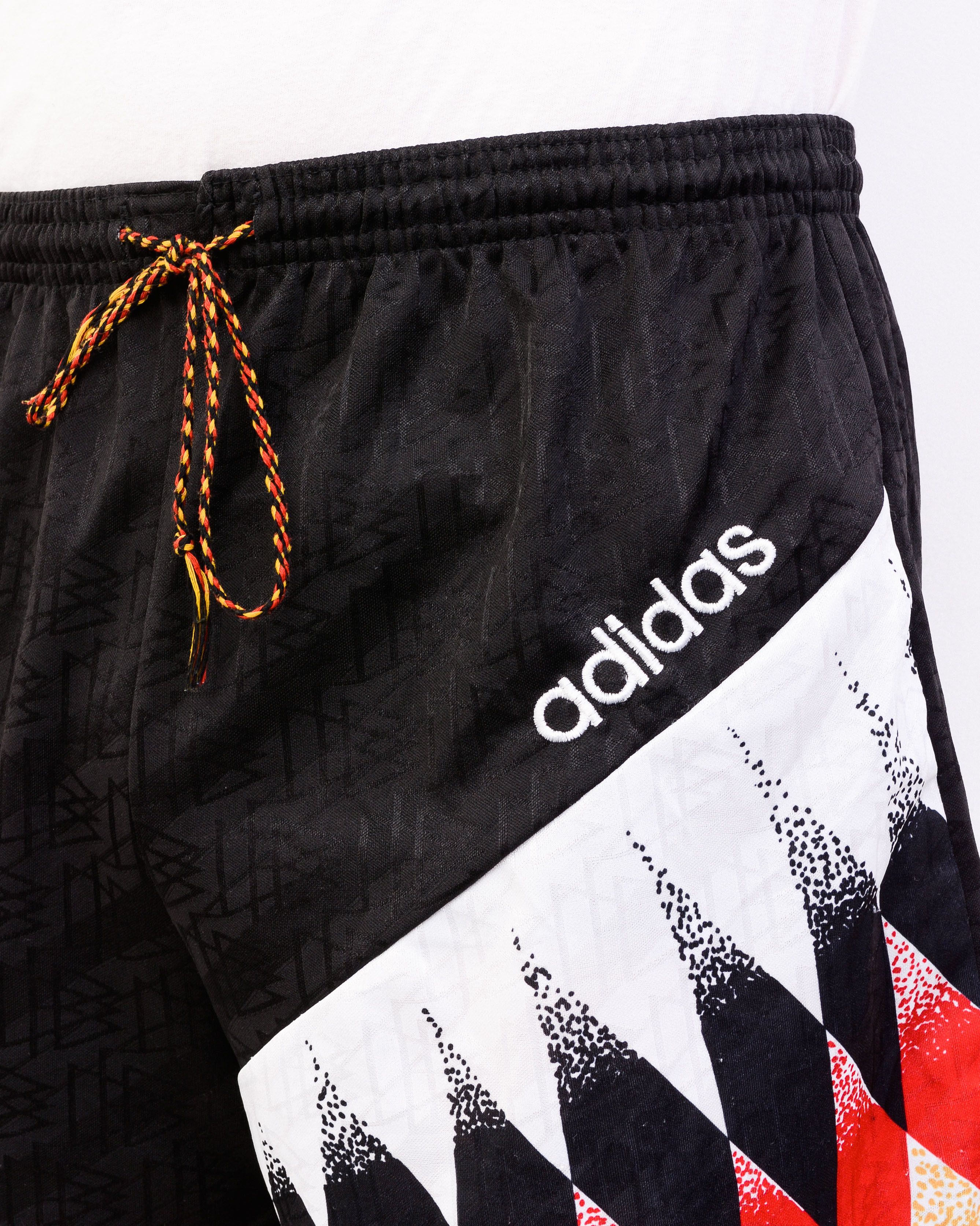 Adidas × Vintage Adidas Football Germany Shorts 1994 M Retro 90's Soccer DFB Size US 32 / EU 48 - 3 Thumbnail