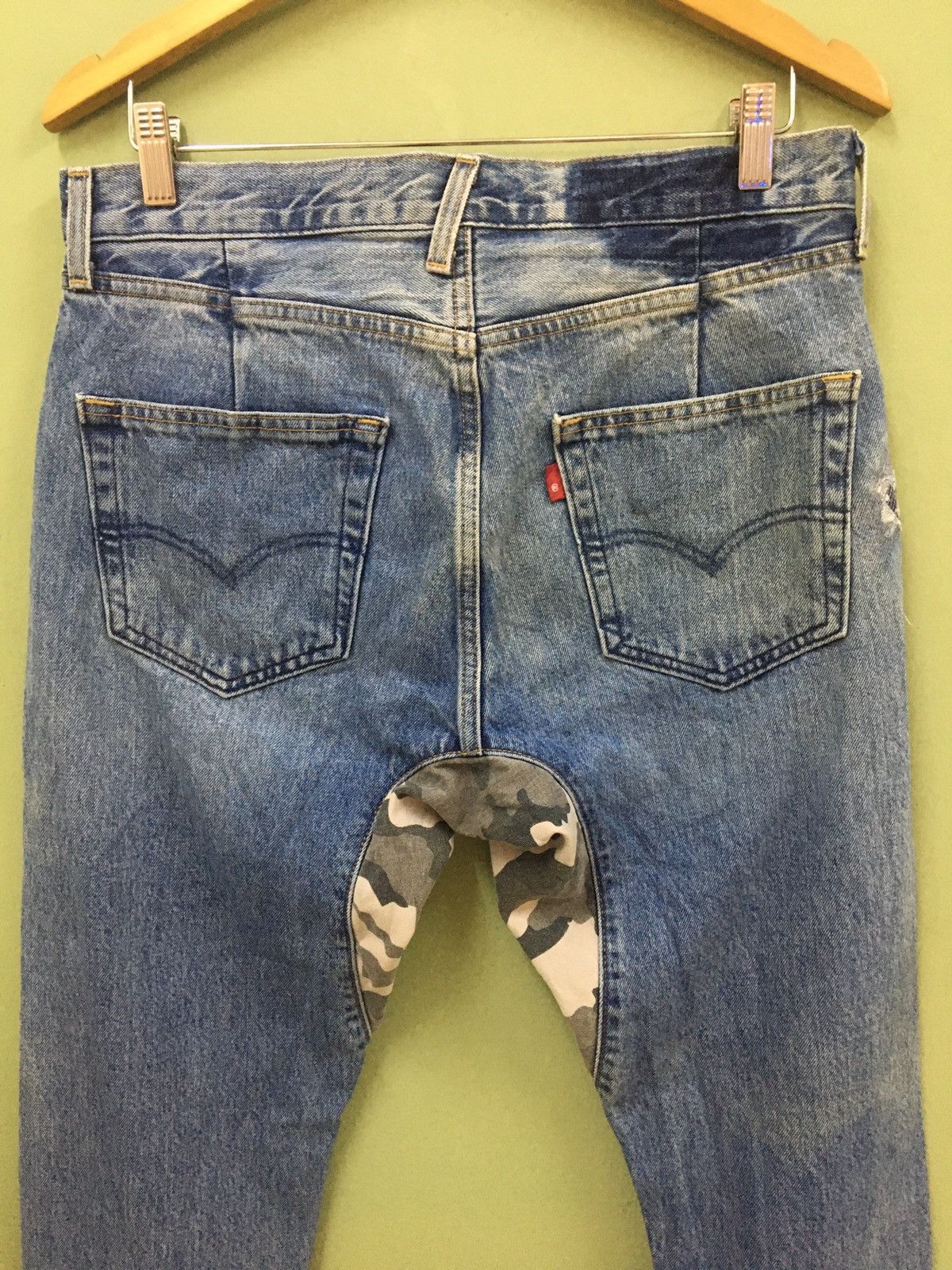 Levi's LEVI’S CRAFTED ALTER TAPERED FIT CAMO CROTCH JEANS Size US 31 - 1 Thumbnail