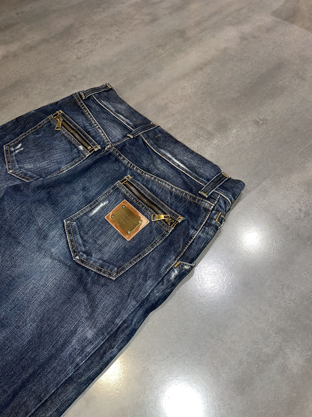 Dolce & Gabbana Dolce & Gabbana Distressed Denim Pants Size US 30 / EU 46 - 8 Thumbnail