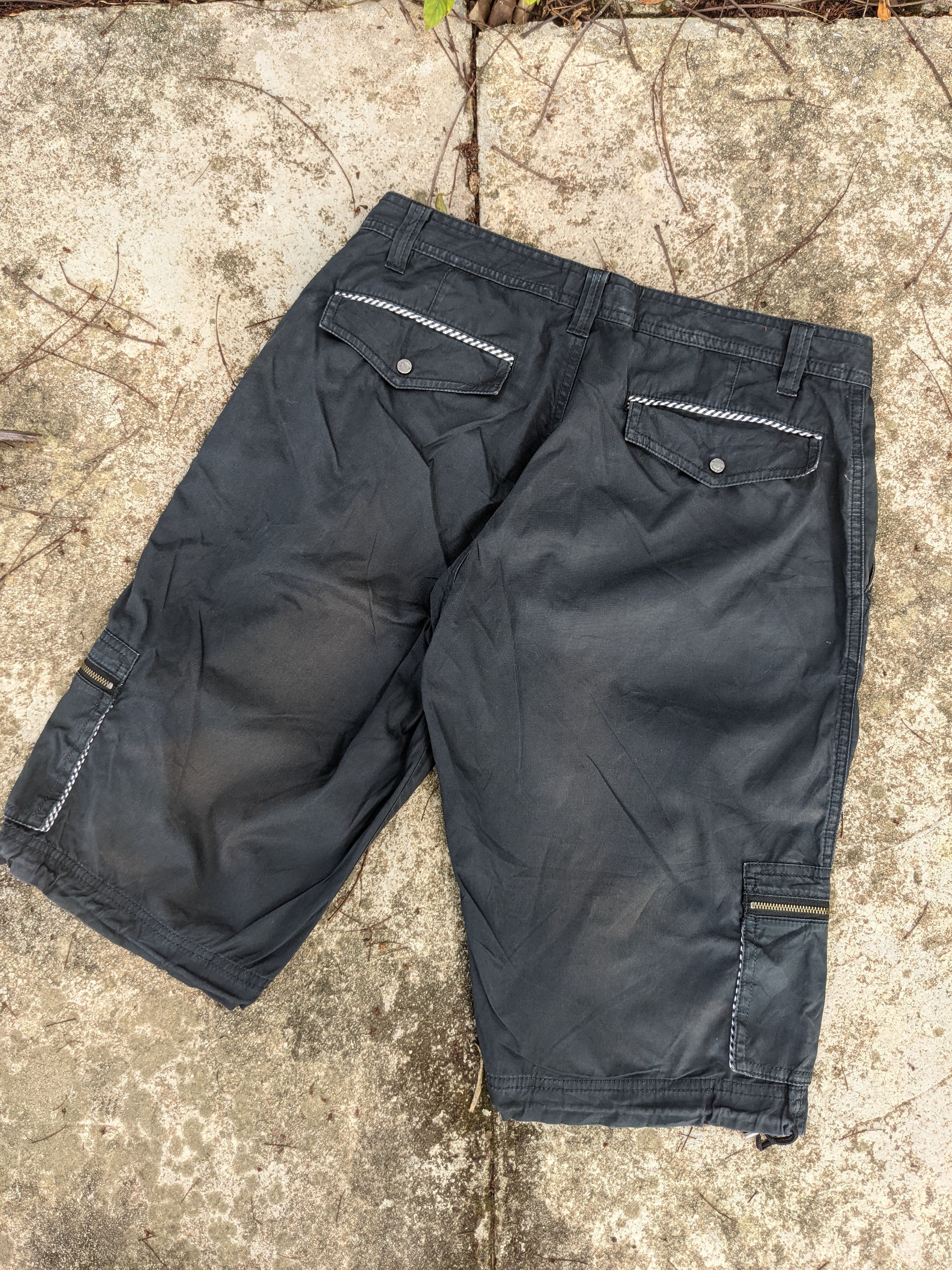 ⚡️Rare⚡️ Burberry Sun Faded Cargo Shorts