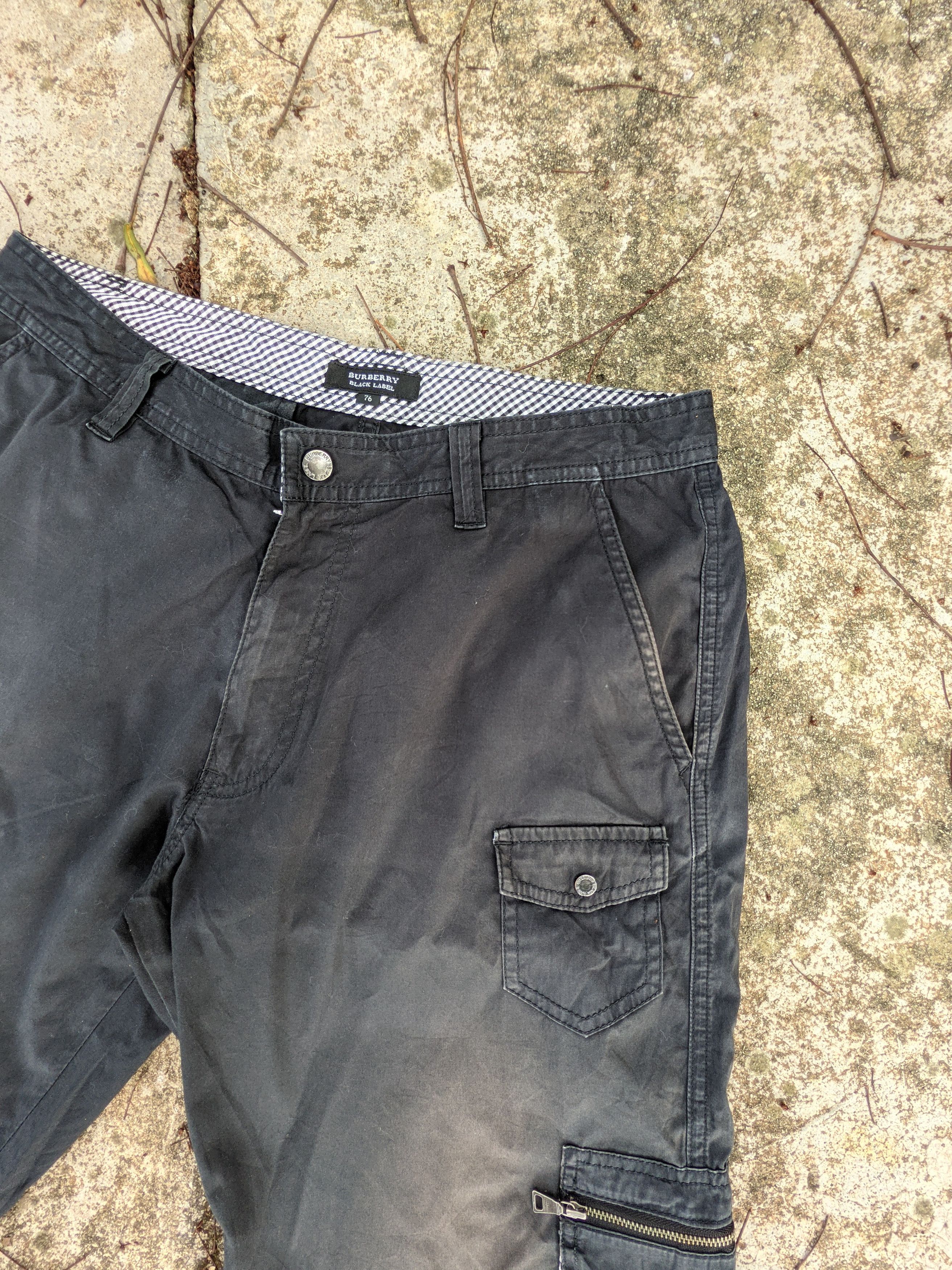 Black Label × Burberry ⚡️Rare⚡️ Burberry Sun Faded Cargo Shorts Size US 30 / EU 46 - 3 Thumbnail