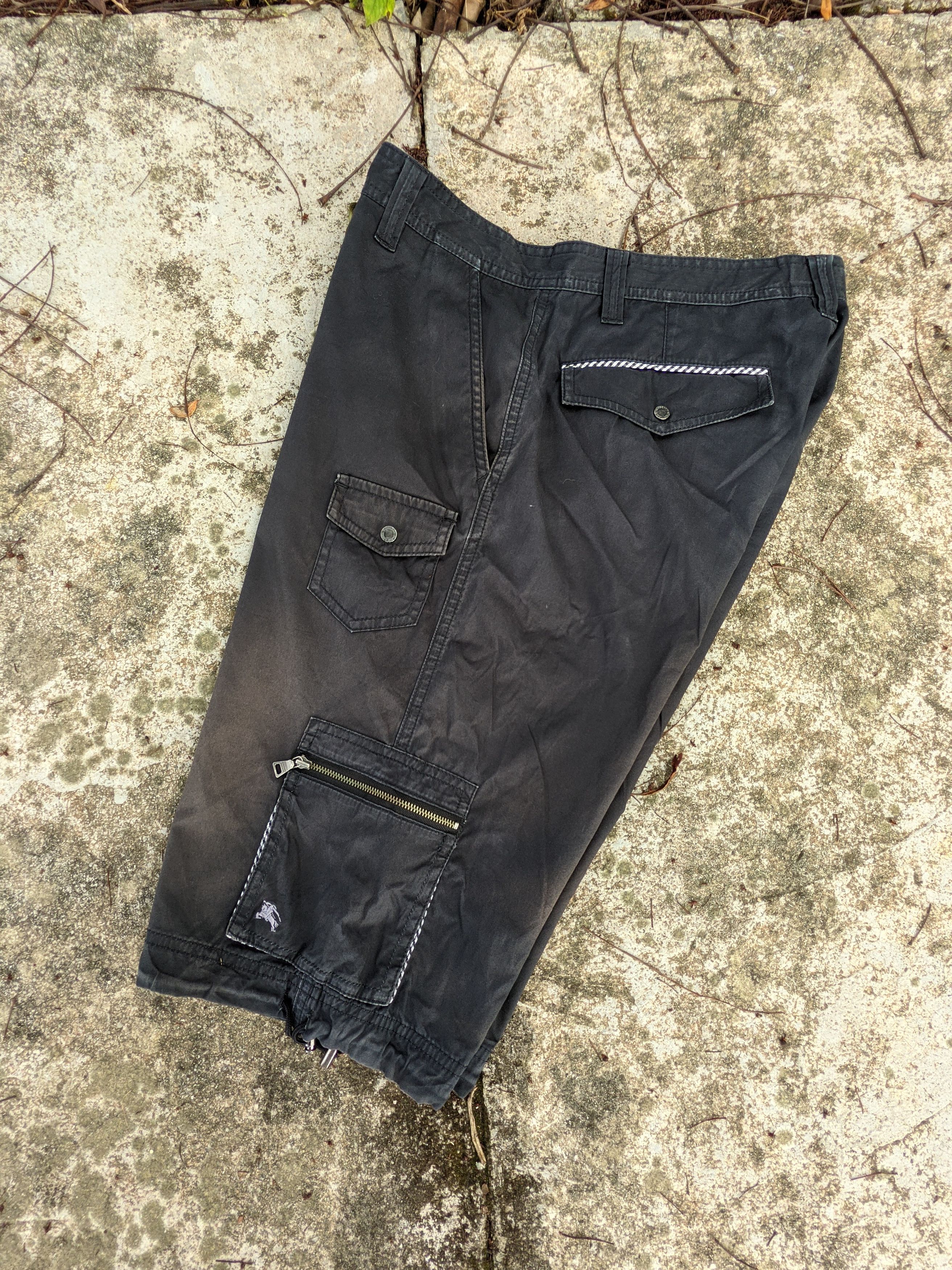 Black Label × Burberry ⚡️Rare⚡️ Burberry Sun Faded Cargo Shorts Size US 30 / EU 46 - 7 Thumbnail