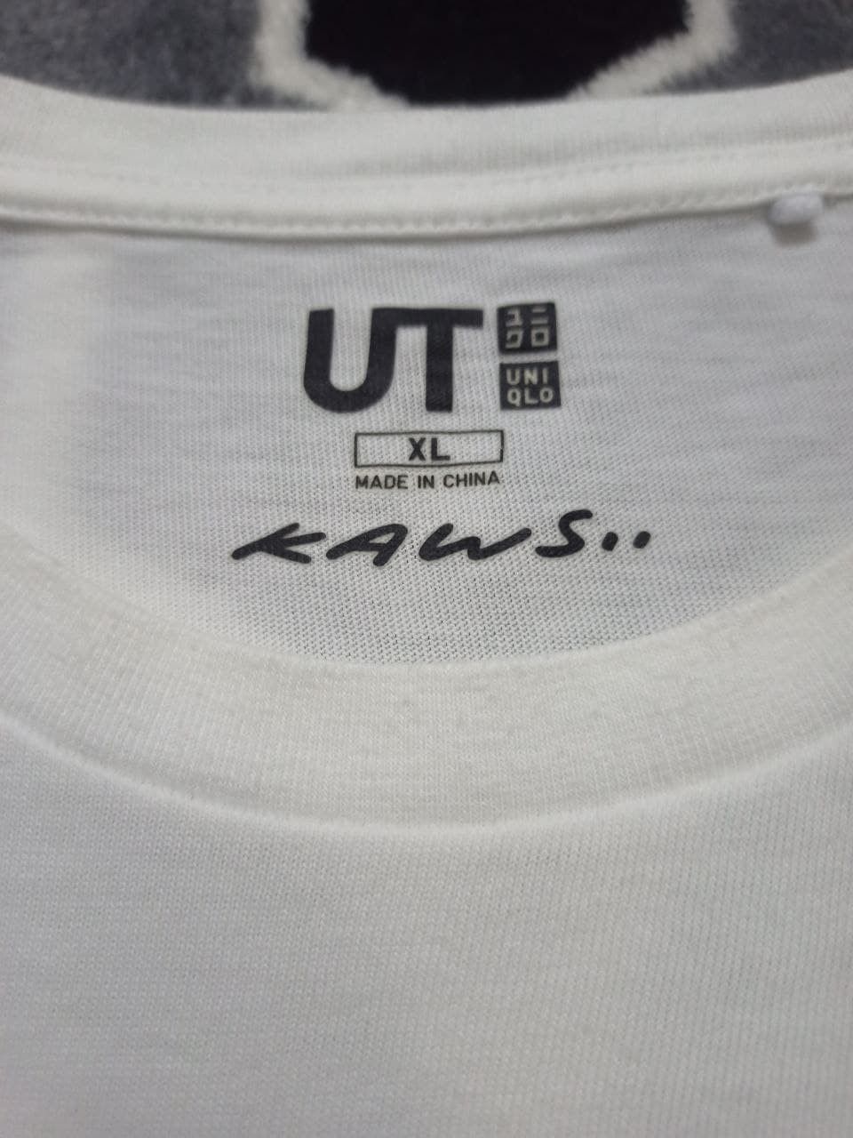 Kaws × Uniqlo 💥💥KAWS x UNIQLO MONSTER GRAPHIC T Size US XL / EU 56 / 4 - 6 Thumbnail