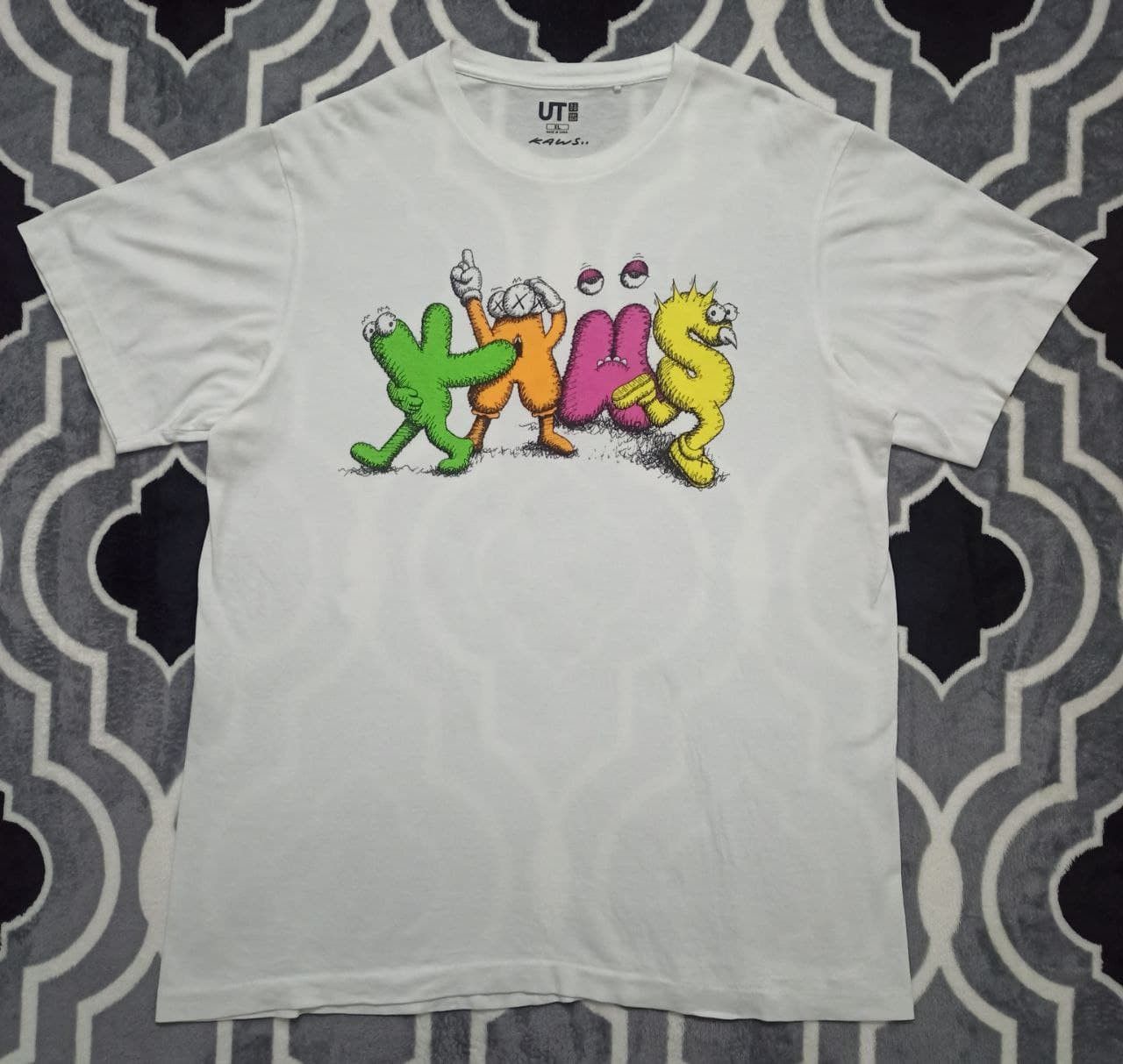Kaws × Uniqlo 💥💥KAWS x UNIQLO MONSTER GRAPHIC T Size US XL / EU 56 / 4 - 1 Thumbnail