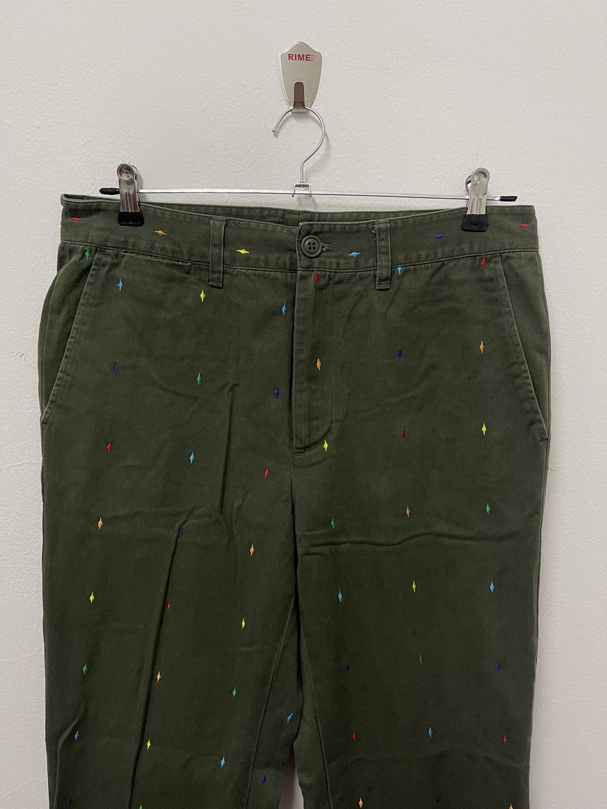 Tommy Hilfiger × Vintage Vintage Tommy Hilfiger Logo Rainbow Military Trousers Pants Size US 32 / EU 48 - 7 Thumbnail