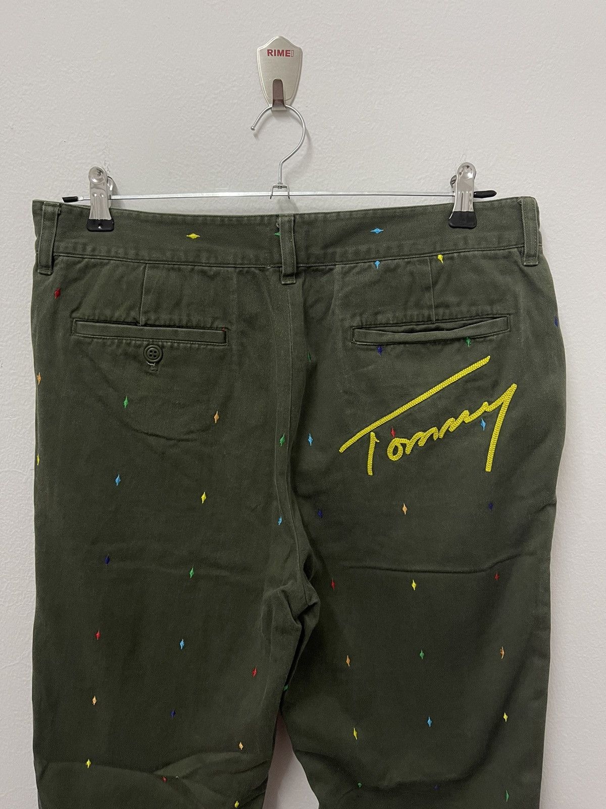 Tommy Hilfiger × Vintage Vintage Tommy Hilfiger Logo Rainbow Military Trousers Pants Size US 32 / EU 48 - 2 Thumbnail