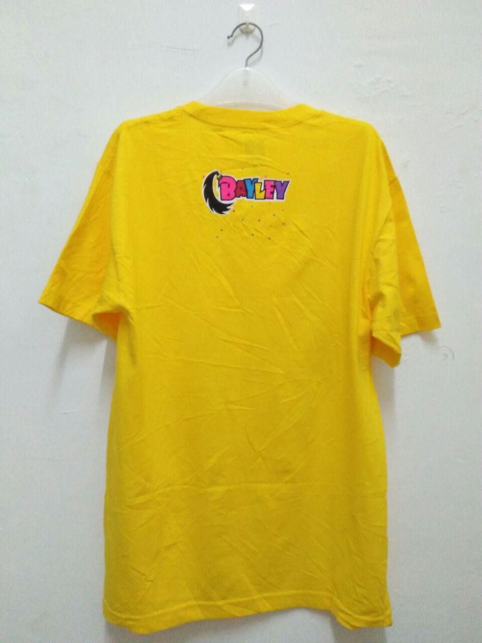 WWE × WWF WWE WWF BAYLEY'S GONNA HUG YOU SHIRT Size US M / EU 48-50 / 2 - 3 Thumbnail