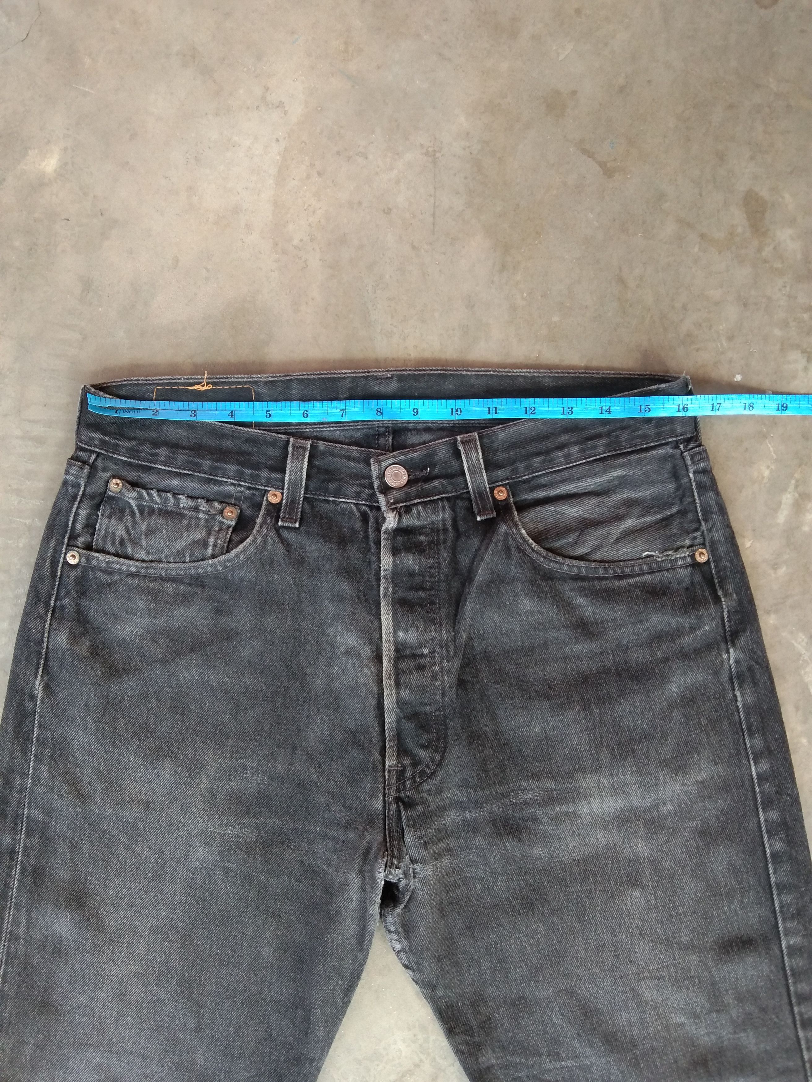 Levi's 90s Vintage Levi's 501 Black Made In USA Distressed Jeans Size US 32 / EU 48 - 8 Thumbnail