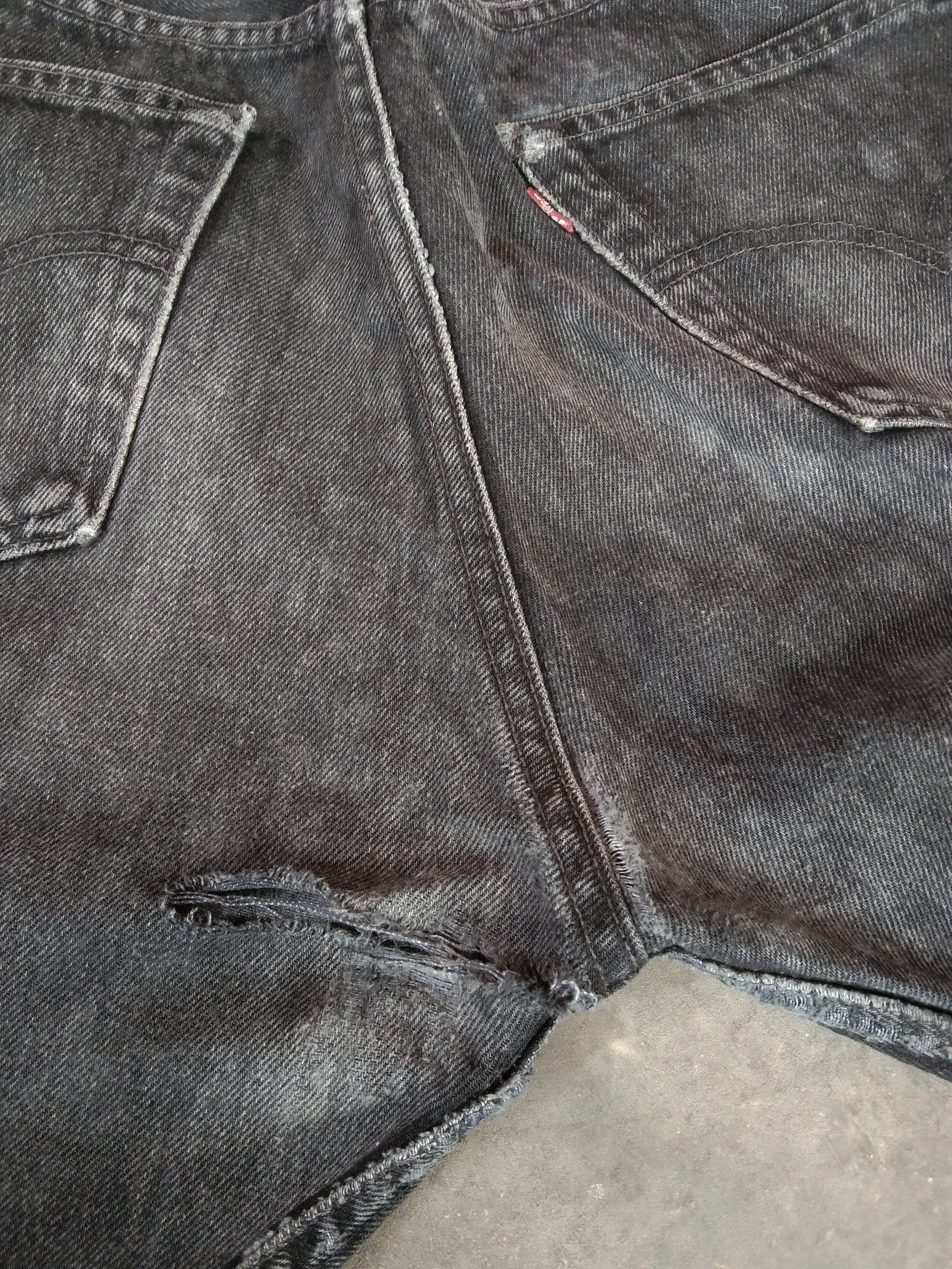 Levi's 90s Vintage Levi's 501 Black Made In USA Distressed Jeans Size US 32 / EU 48 - 6 Thumbnail