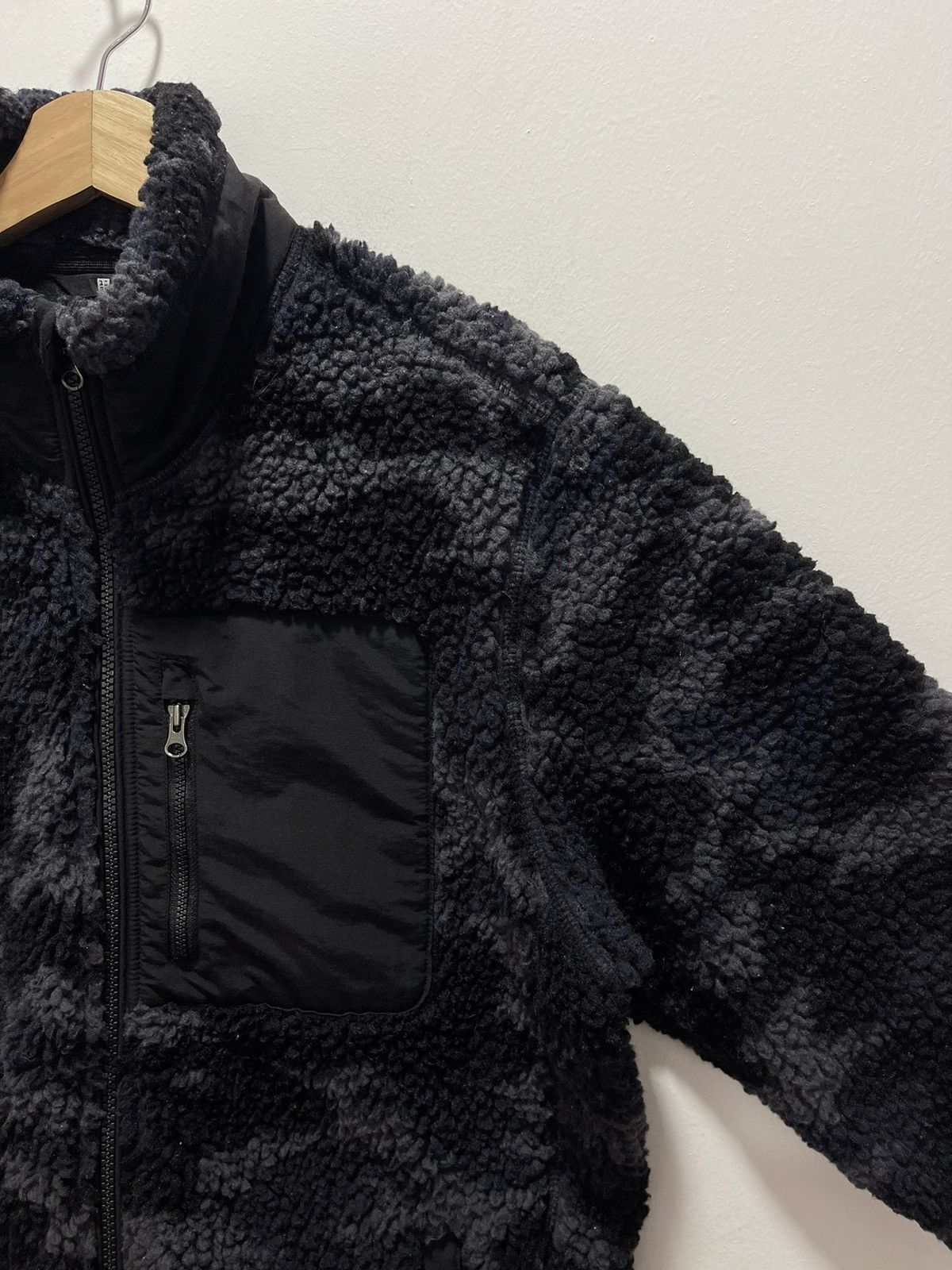 Japanese Brand × Uniqlo × Vintage JAPANESE DESIGN UNIQLO CAMO STYLE SHERPA JACKET Size L / US 10 / IT 46 - 5 Thumbnail