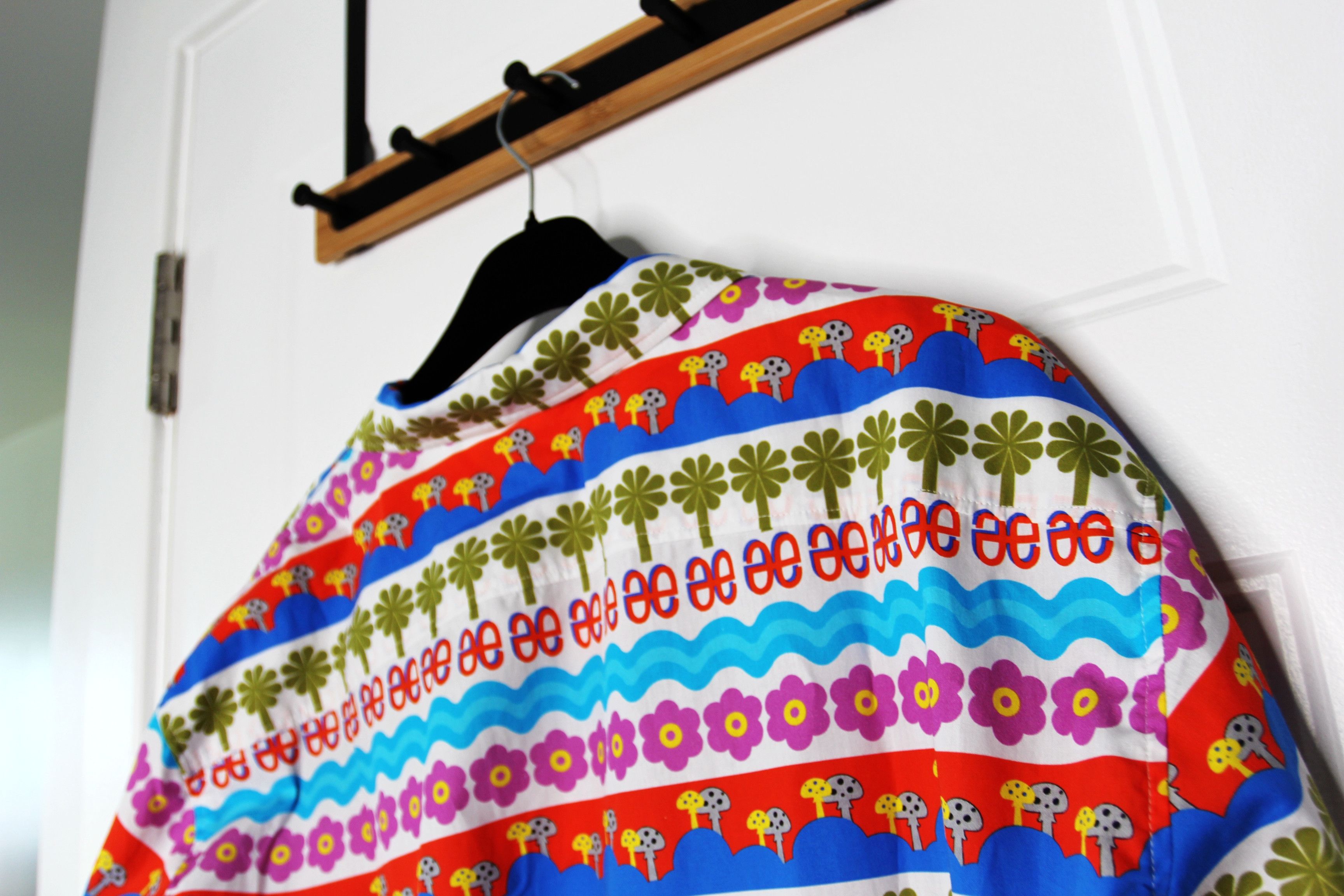 Egon Lab BNWT SS23 EGONLAB "WONDERLAND" GARDEN PRINT SUMMER SHIRT S Size US S / EU 44-46 / 1 - 6 Thumbnail