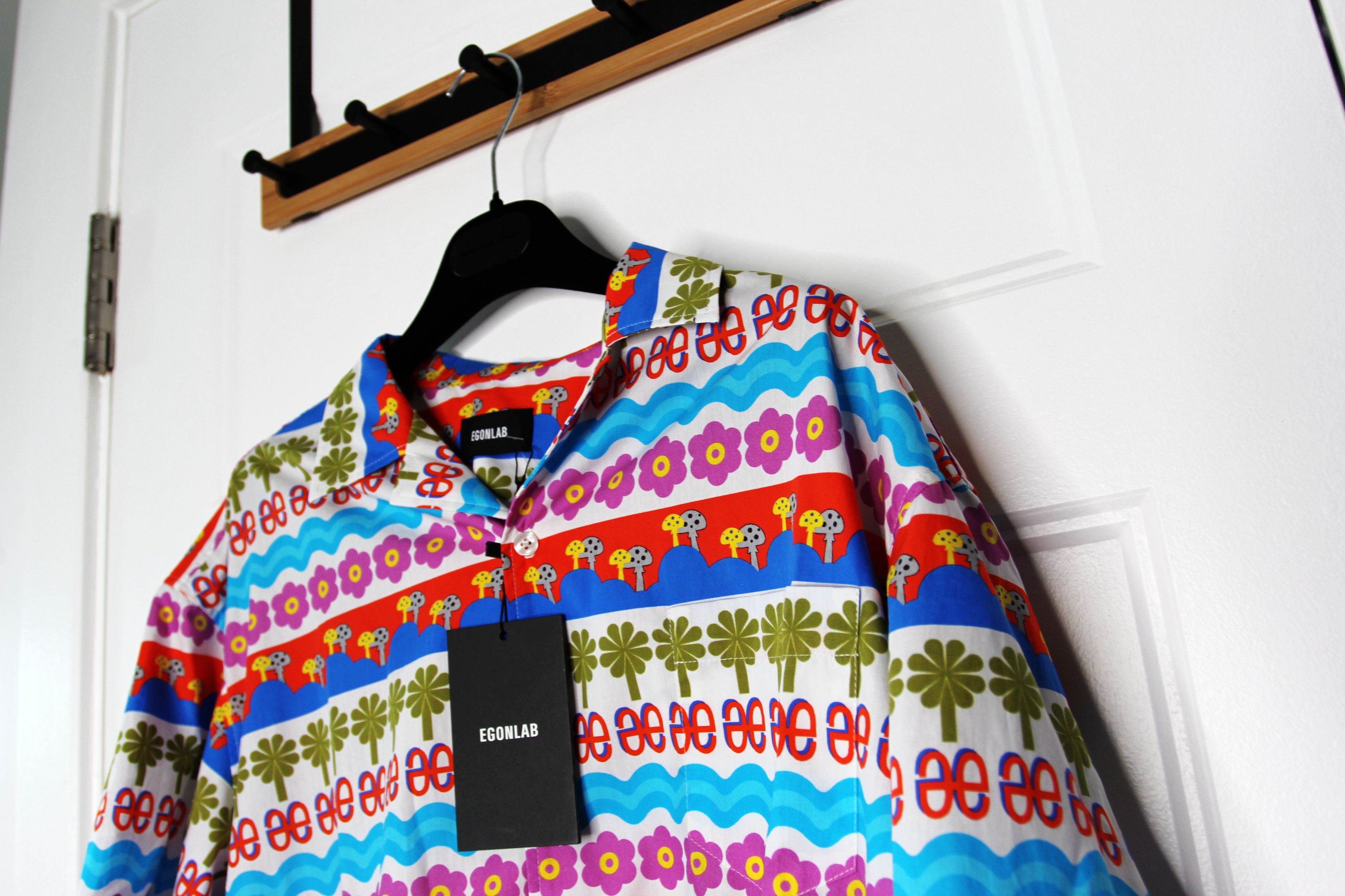 Egon Lab BNWT SS23 EGONLAB "WONDERLAND" GARDEN PRINT SUMMER SHIRT S Size US S / EU 44-46 / 1 - 4 Thumbnail
