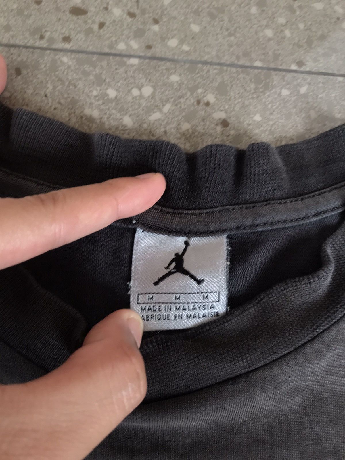 Nike × Vintage Vintage Y2K Distressed Air Jordan Tshirt Faded Black Size US M / EU 48-50 / 2 - 3 Thumbnail