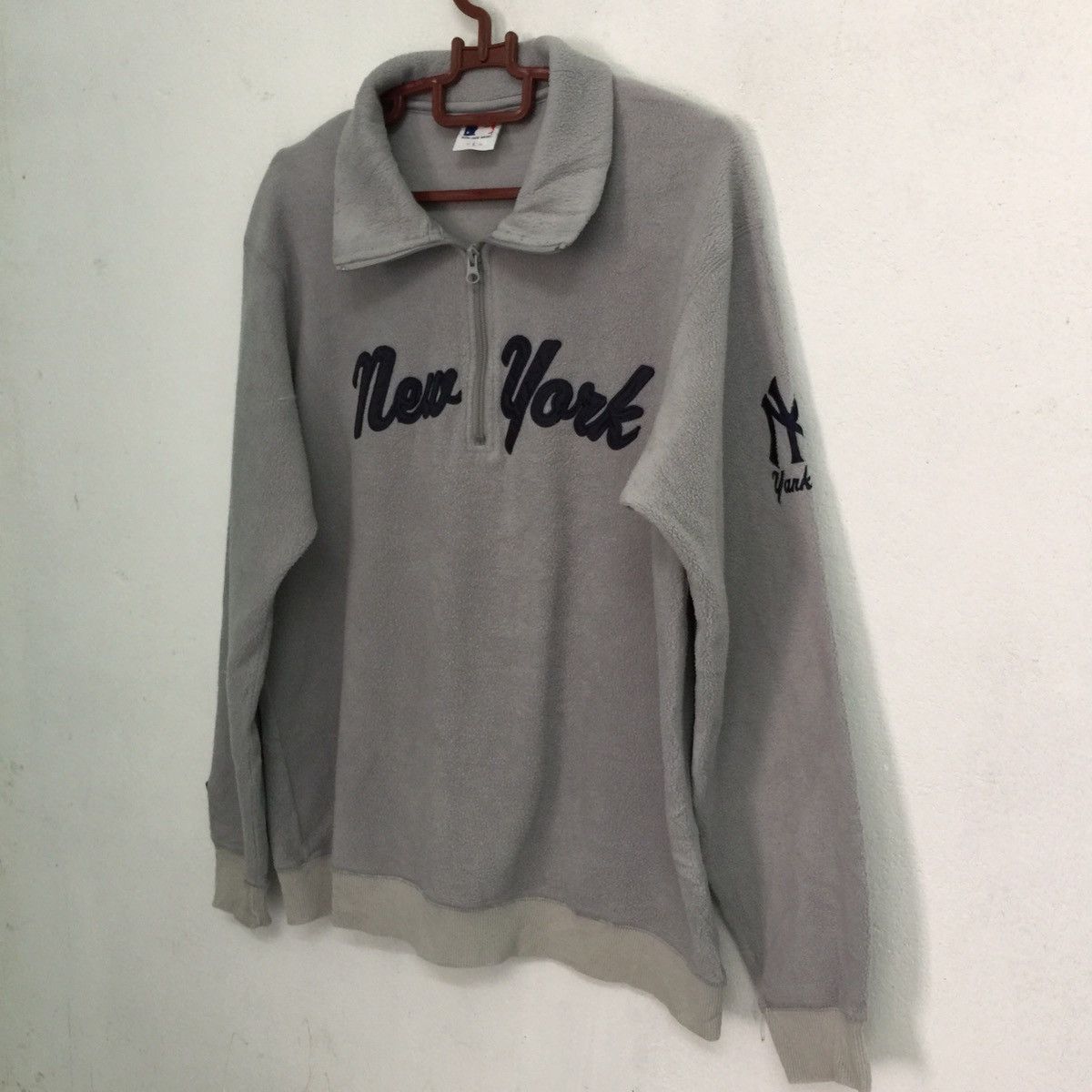 MLB Major League Baseball x Uniqlo Sweatshirt Big Logo New York Size US L / EU 52-54 / 3 - 2 Thumbnail