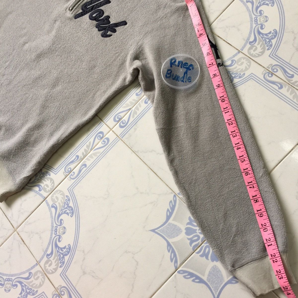 MLB Major League Baseball x Uniqlo Sweatshirt Big Logo New York Size US L / EU 52-54 / 3 - 12 Thumbnail