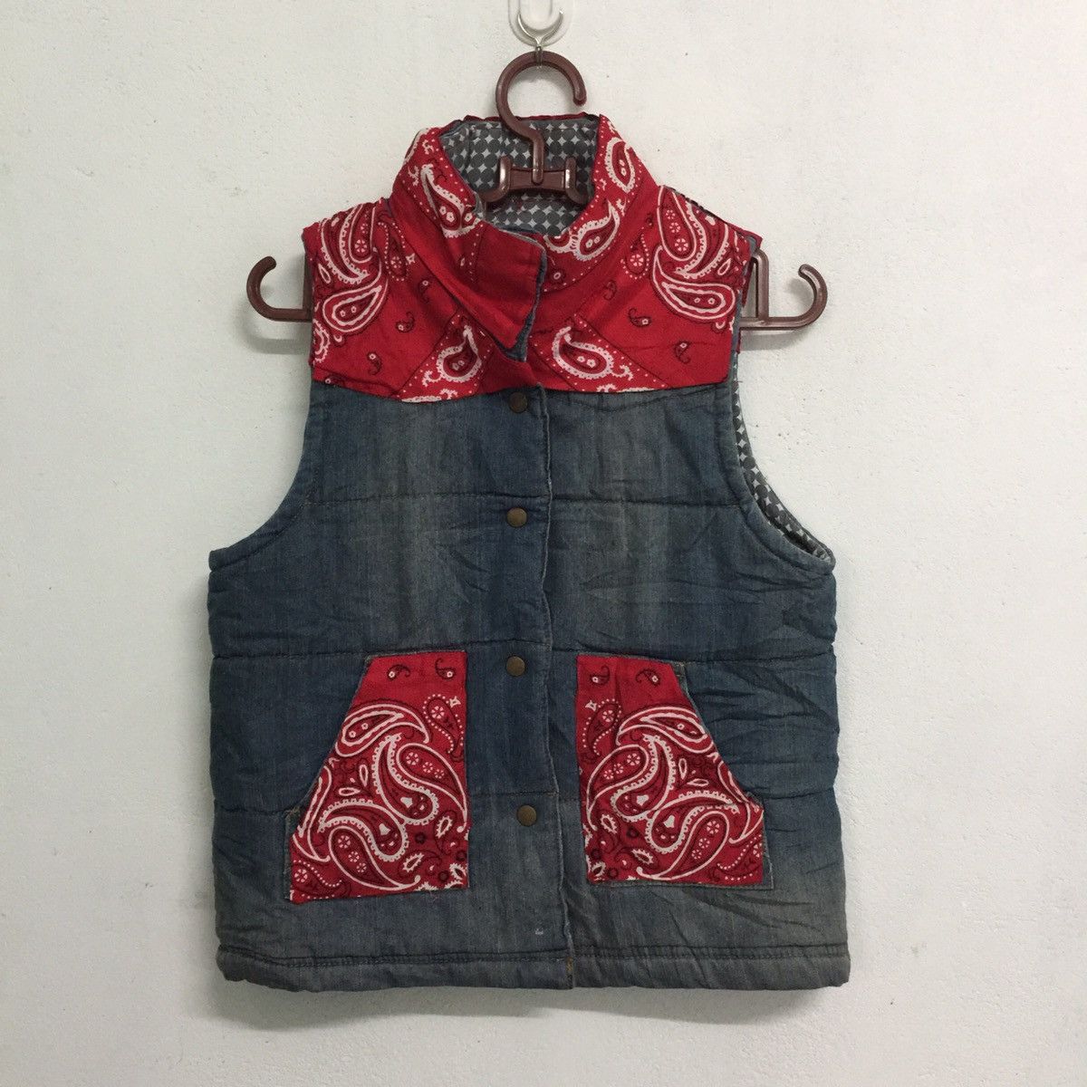 Japanese Brand Parsley vest design the Japan Size US S / EU 44-46 / 1 - 1 Thumbnail