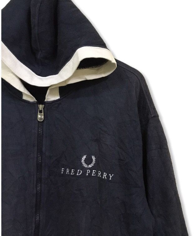 Fred Perry × Vintage Vintage 90s fredperry embroidery smallogo sweater hoodie Size US L / EU 52-54 / 3 - 4 Thumbnail