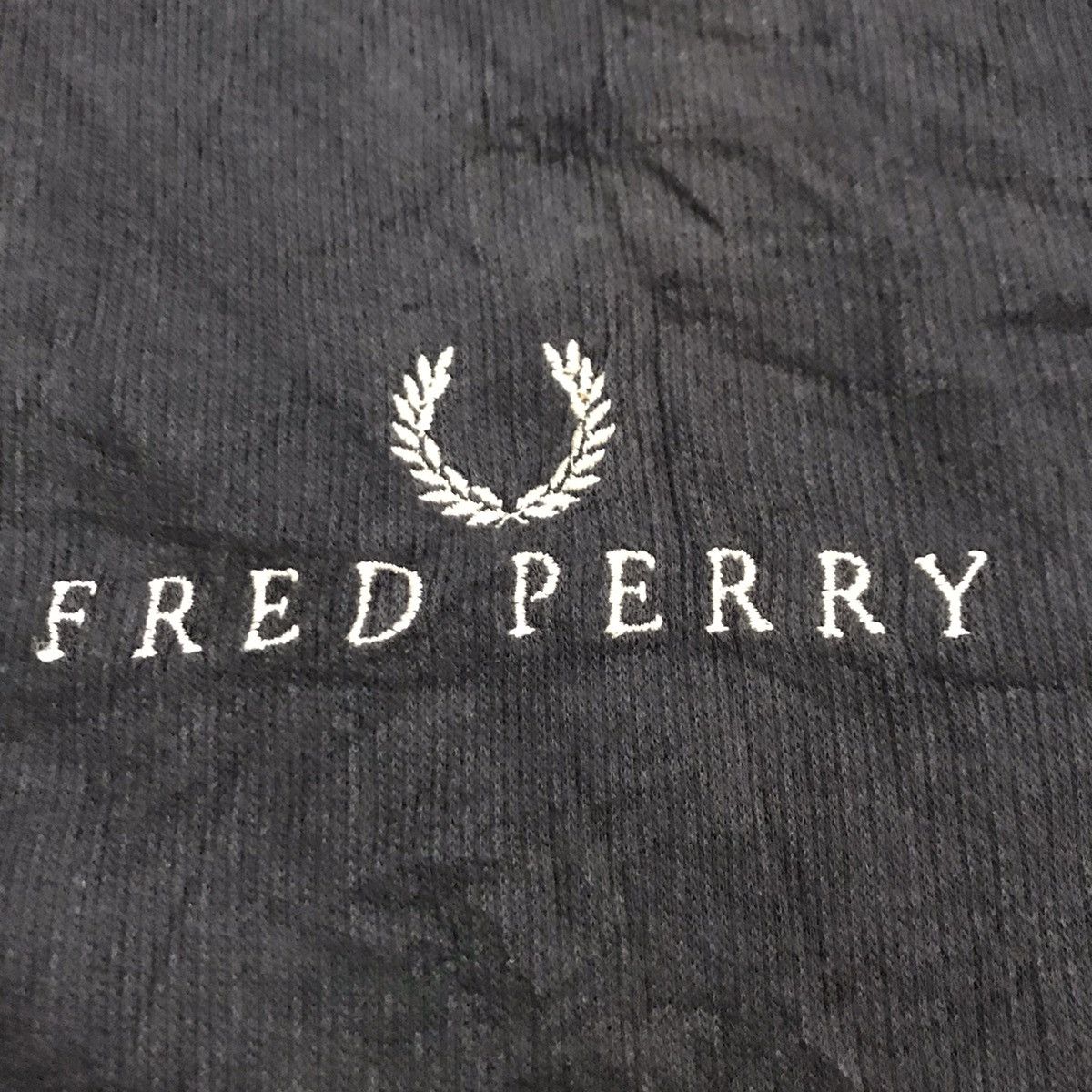 Fred Perry × Vintage Vintage 90s fredperry embroidery smallogo sweater hoodie Size US L / EU 52-54 / 3 - 9 Thumbnail