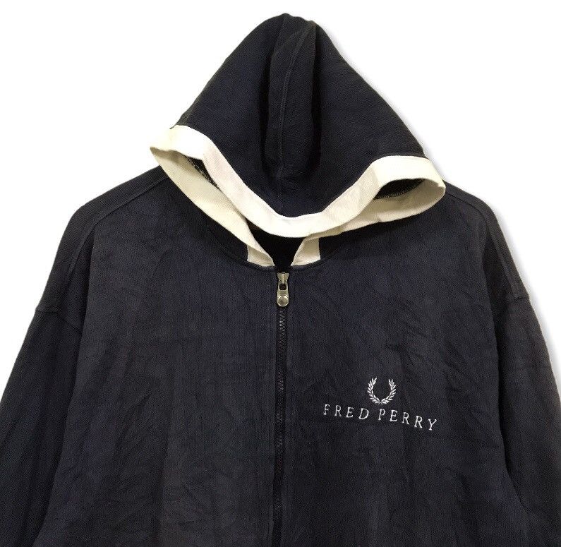 Fred Perry × Vintage Vintage 90s fredperry embroidery smallogo sweater hoodie Size US L / EU 52-54 / 3 - 3 Thumbnail