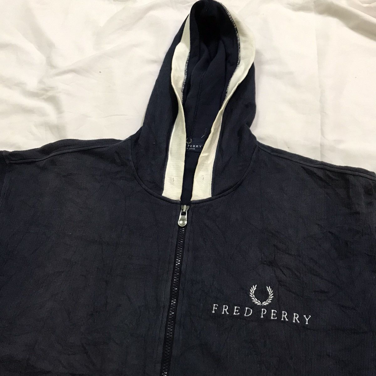 Fred Perry × Vintage Vintage 90s fredperry embroidery smallogo sweater hoodie Size US L / EU 52-54 / 3 - 13 Thumbnail