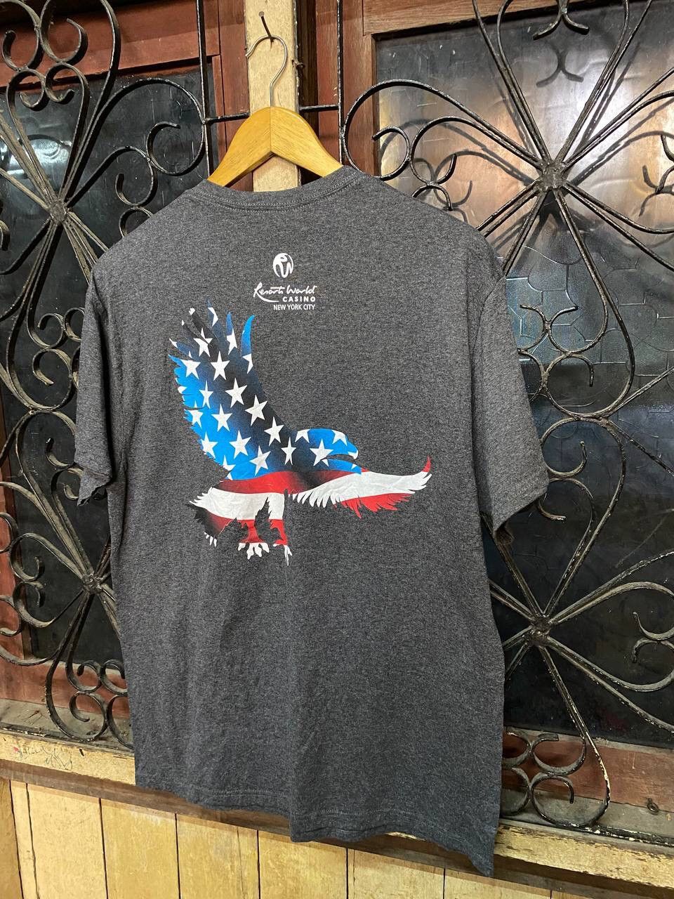 Delta RESORT WORLD CASINO NEW YORK CITY TEE Size US L / EU 52-54 / 3 - 8 Thumbnail
