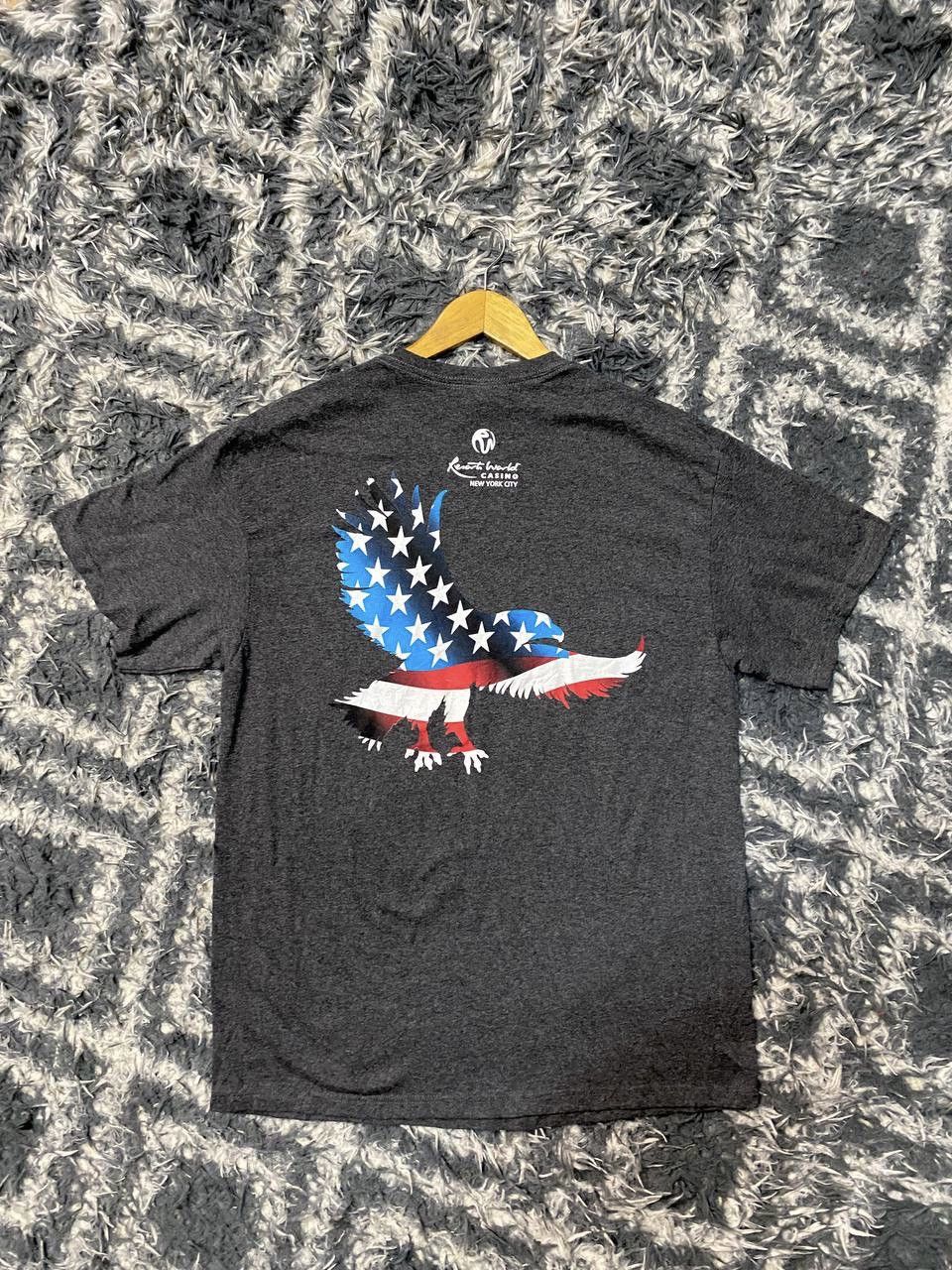 Delta RESORT WORLD CASINO NEW YORK CITY TEE Size US L / EU 52-54 / 3 - 9 Thumbnail