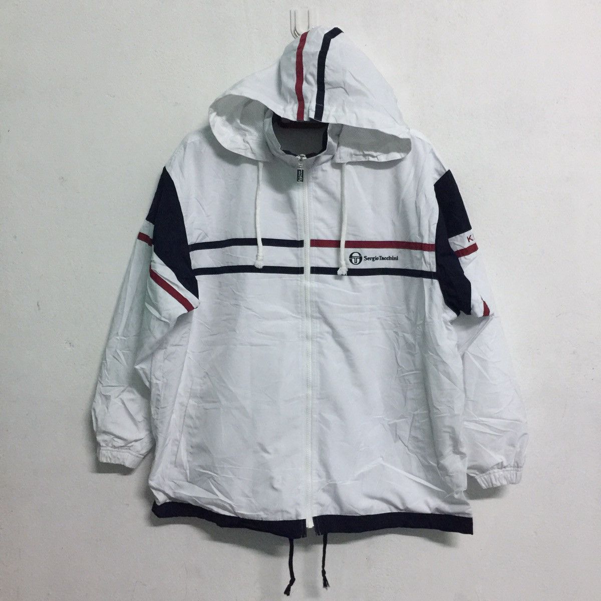 Sergio Tacchini Sergio Tacchini Tracksuit Jacket Nylon Vintage Size US L / EU 52-54 / 3 - 1 Thumbnail