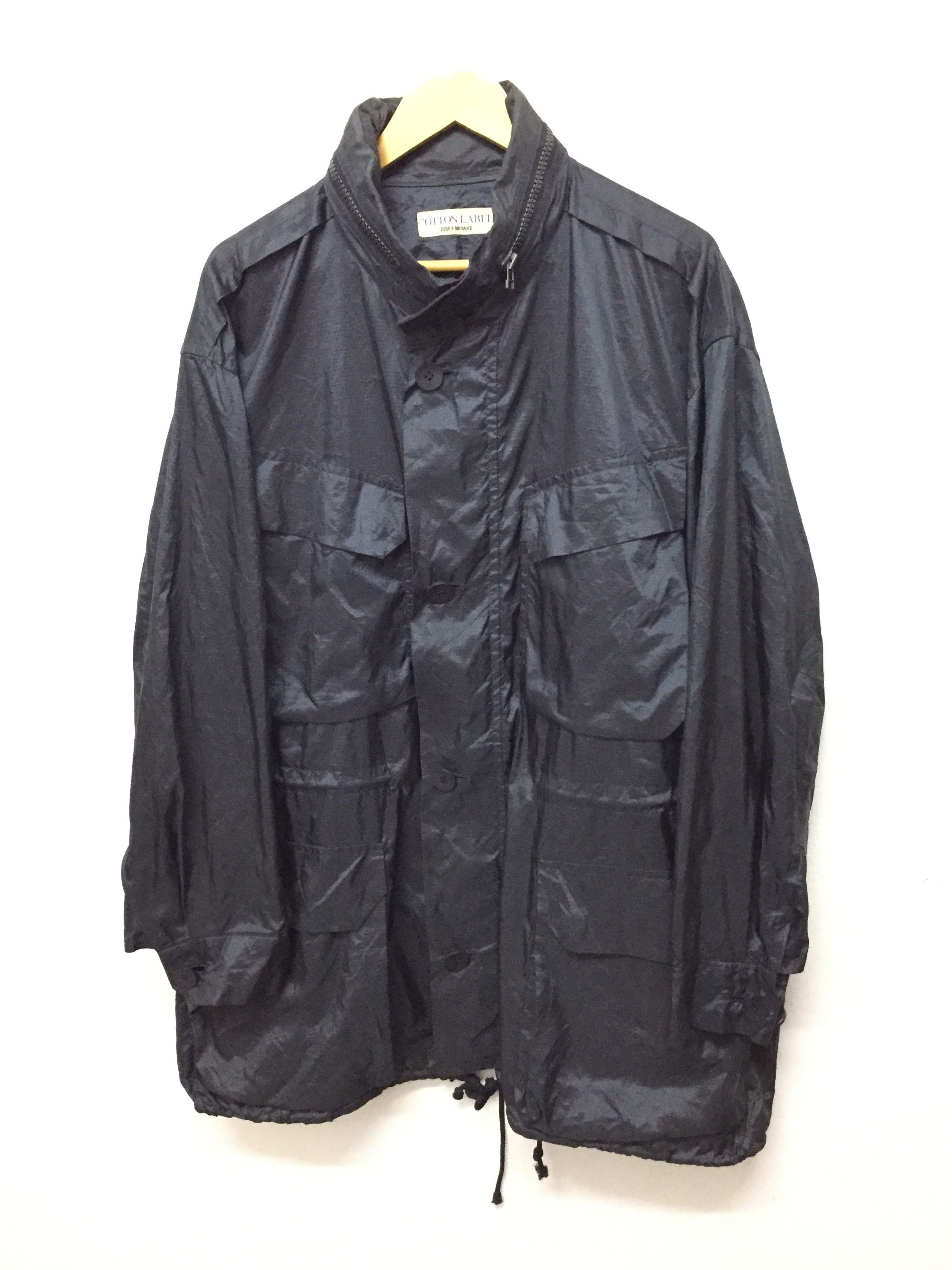 Issey Miyake 90s Cotton label Dark green Light Nylon Flap Pocket parka Size US L / EU 52-54 / 3 - 1 Thumbnail