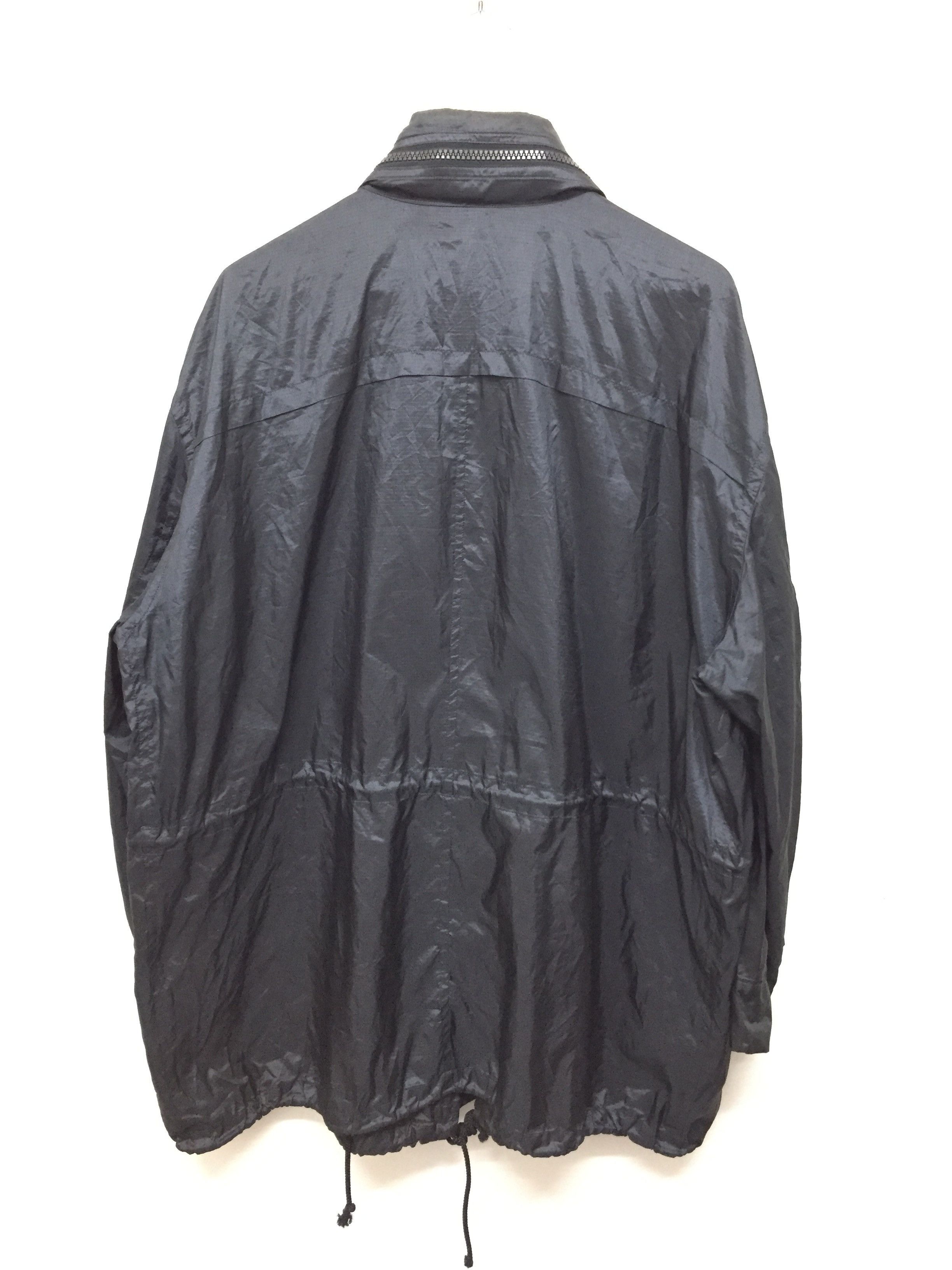 Issey Miyake 90s Cotton label Dark green Light Nylon Flap Pocket parka Size US L / EU 52-54 / 3 - 10 Thumbnail