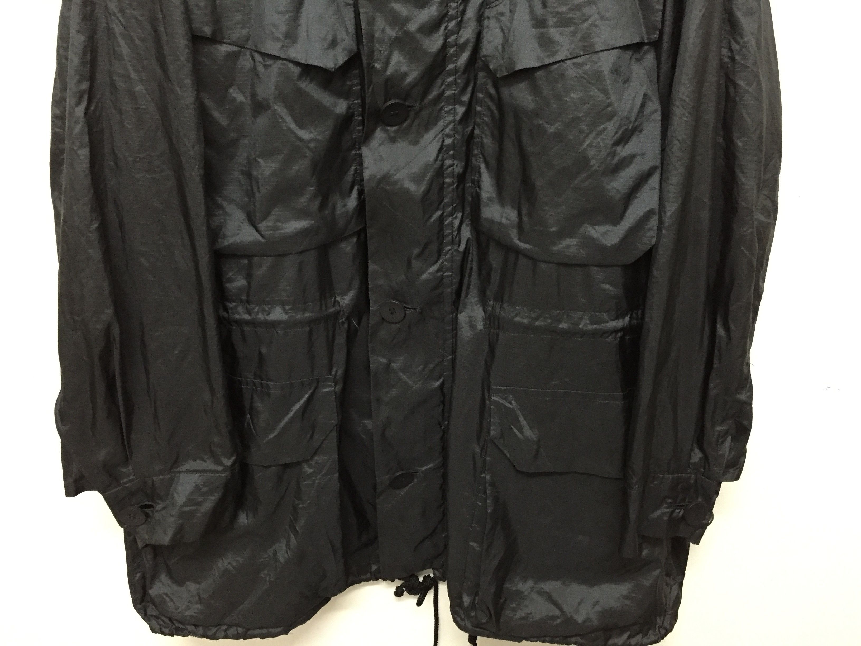 Issey Miyake 90s Cotton label Dark green Light Nylon Flap Pocket parka Size US L / EU 52-54 / 3 - 5 Thumbnail