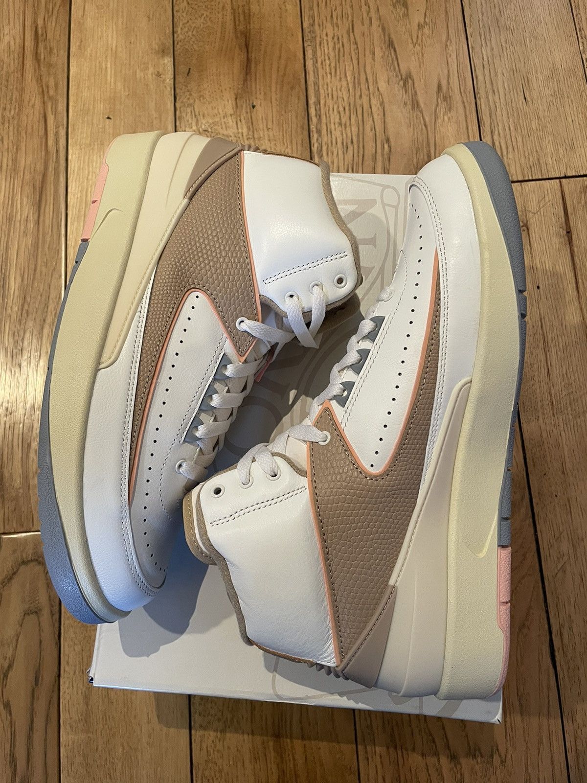 Jordan Brand Jordan 2 W Craft Sunset Haze 2023 Size US 8.5 / EU 41-42 - 1 Thumbnail