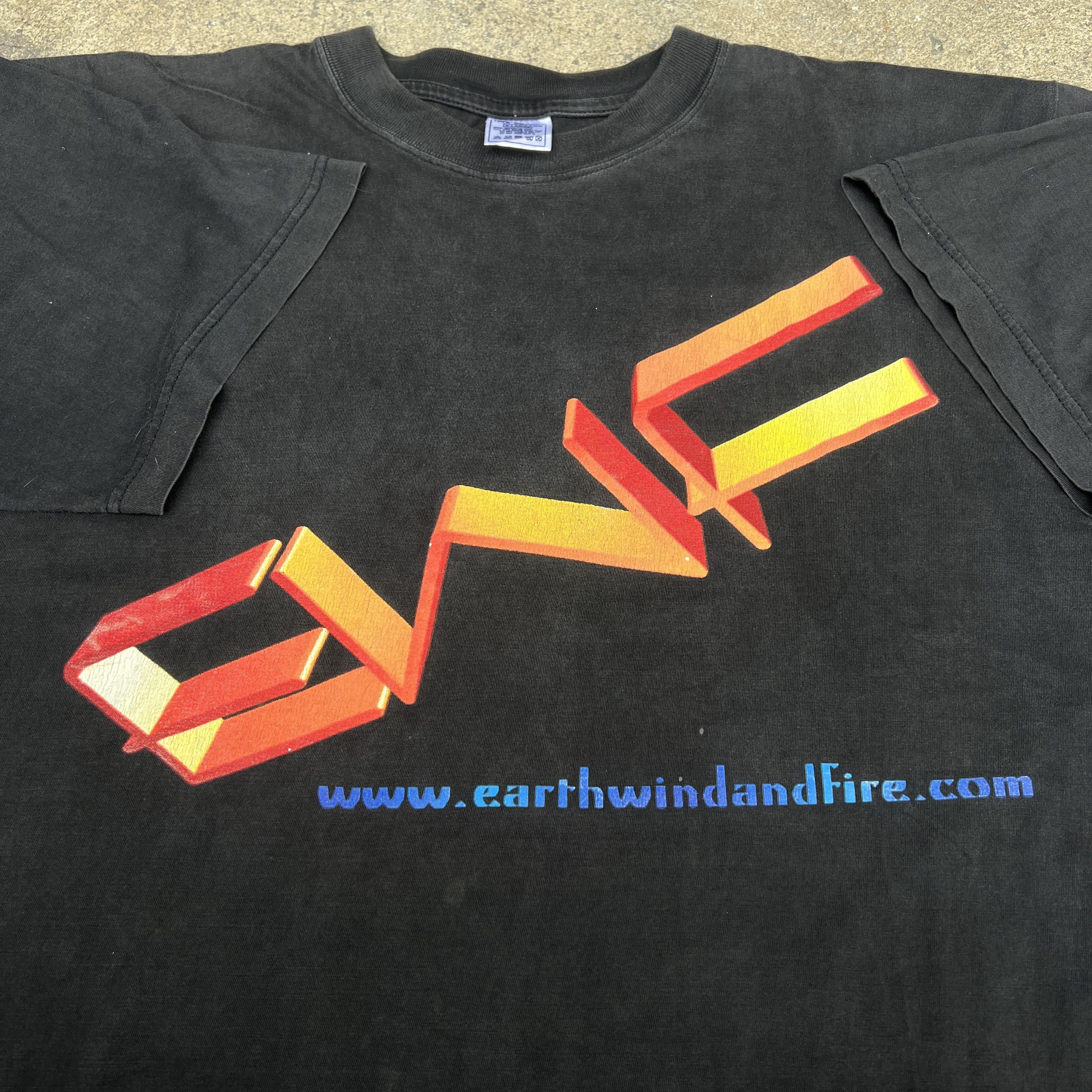 Band Tees × Rap Tees × Vintage Vintage Earth Wind Fire Tee XL Faded R&B Soul Funk Size US XL / EU 56 / 4 - 2 Thumbnail