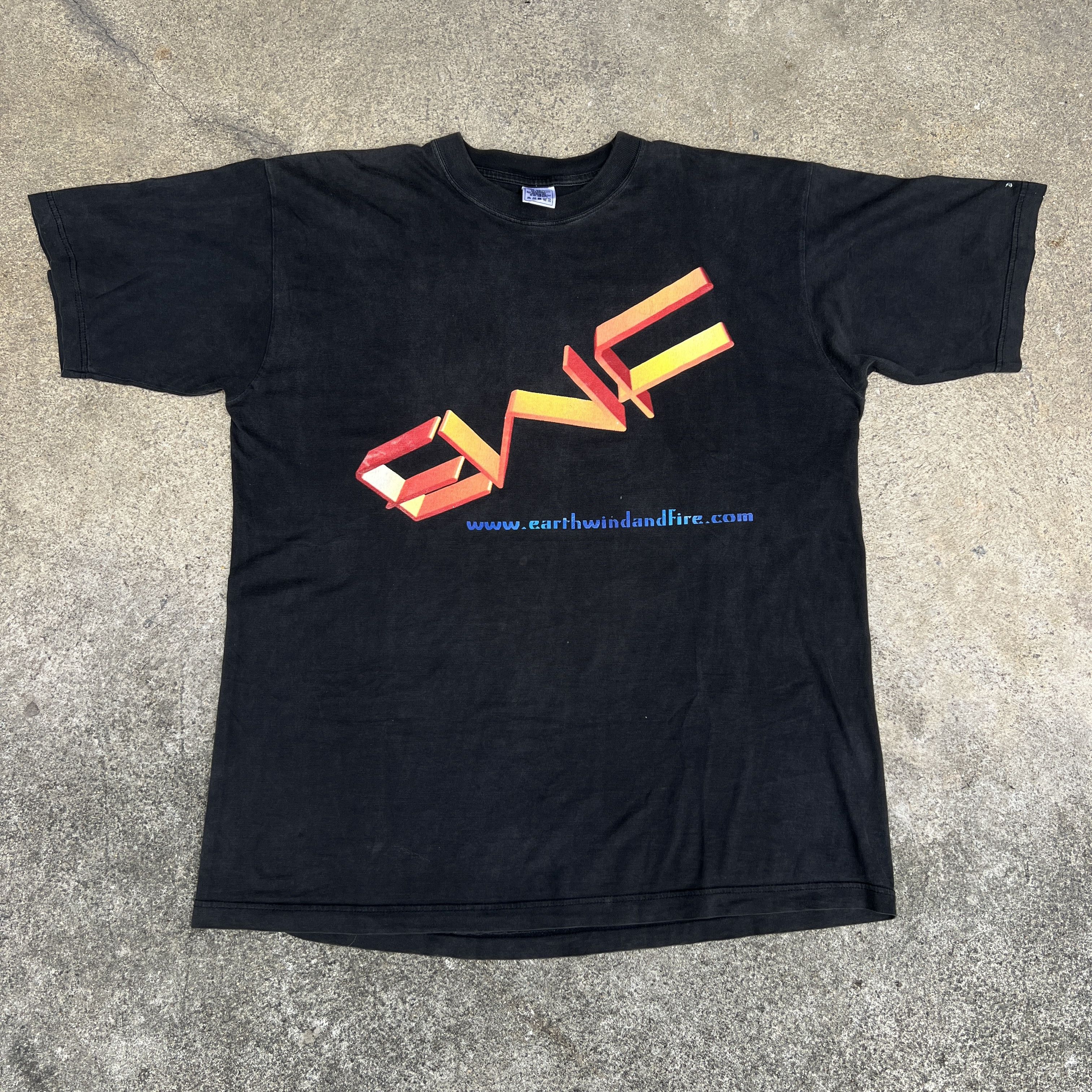 Band Tees × Rap Tees × Vintage Vintage Earth Wind Fire Tee XL Faded R&B Soul Funk Size US XL / EU 56 / 4 - 1 Thumbnail