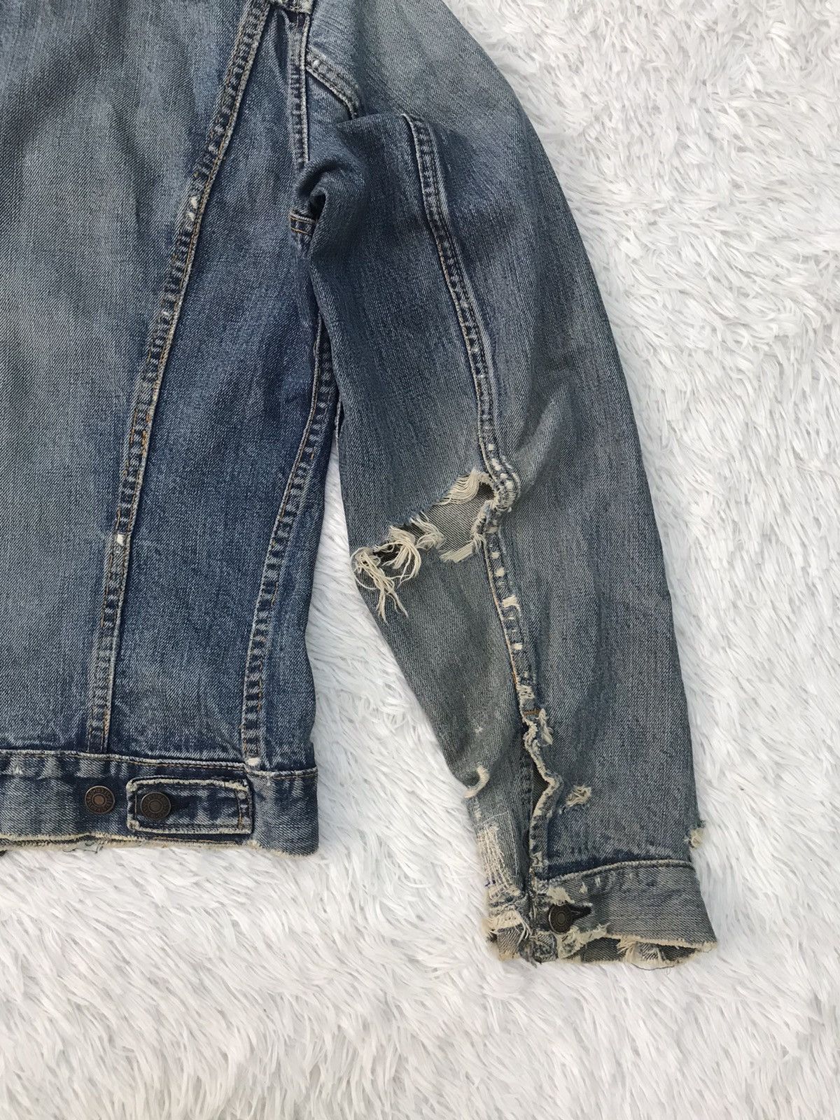 Levi's Vtg Distress Levis Big E Button No 526 Denim Jacket Size US S / EU 44-46 / 1 - 12 Thumbnail