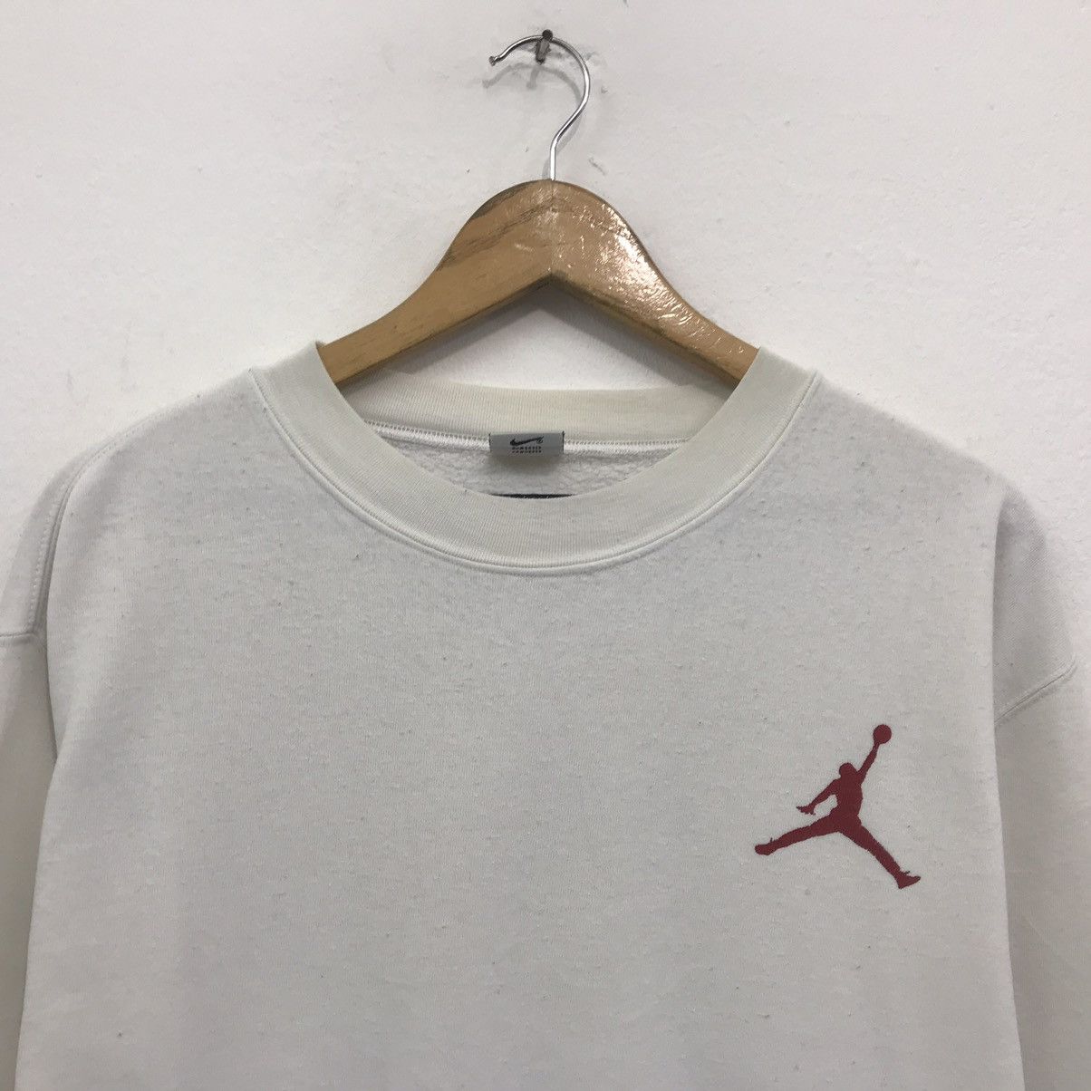 Jordan Brand × Nike × Vintage Vintage Nike Air Jordan’s Sweatshirt 10 Best Basketball Team Size US M / EU 48-50 / 2 - 6 Thumbnail