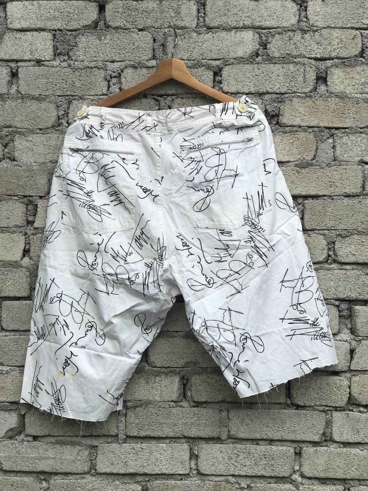 Comme des Garcons Homme Plus × The Rolling Stones AD2005 Comme Des Garcon x Rolling stones casual short pants Size US 34 / EU 50 - 2 Thumbnail
