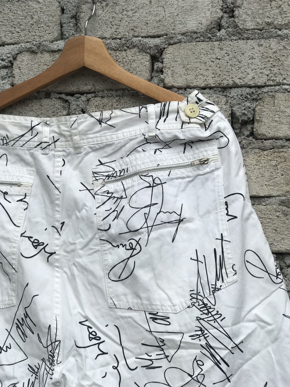 Comme des Garcons Homme Plus × The Rolling Stones AD2005 Comme Des Garcon x Rolling stones casual short pants Size US 34 / EU 50 - 4 Thumbnail