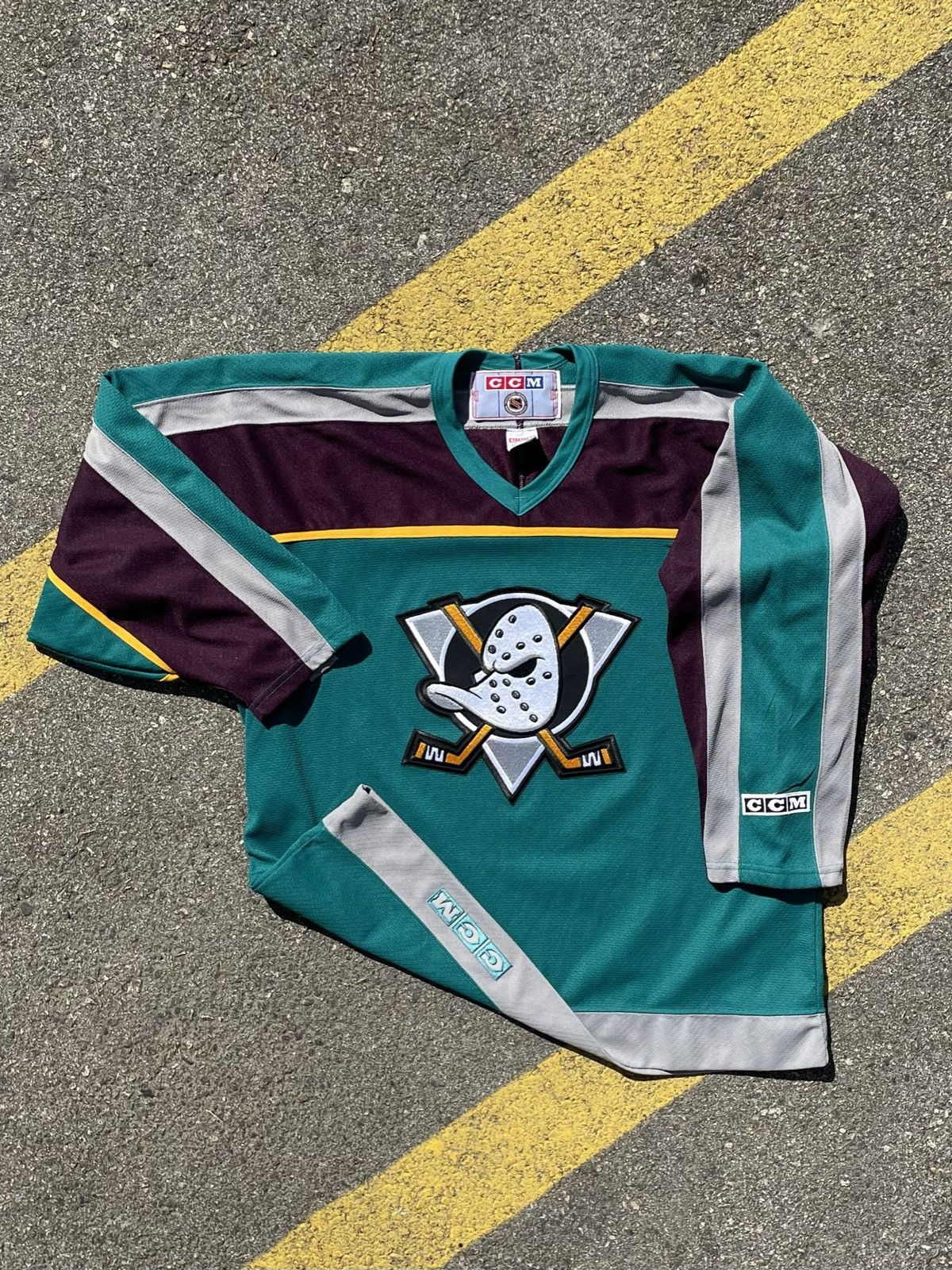 1997-99 ANAHEIM DUCKS NIKE JERSEY (ALTERNATE) XL - Classic