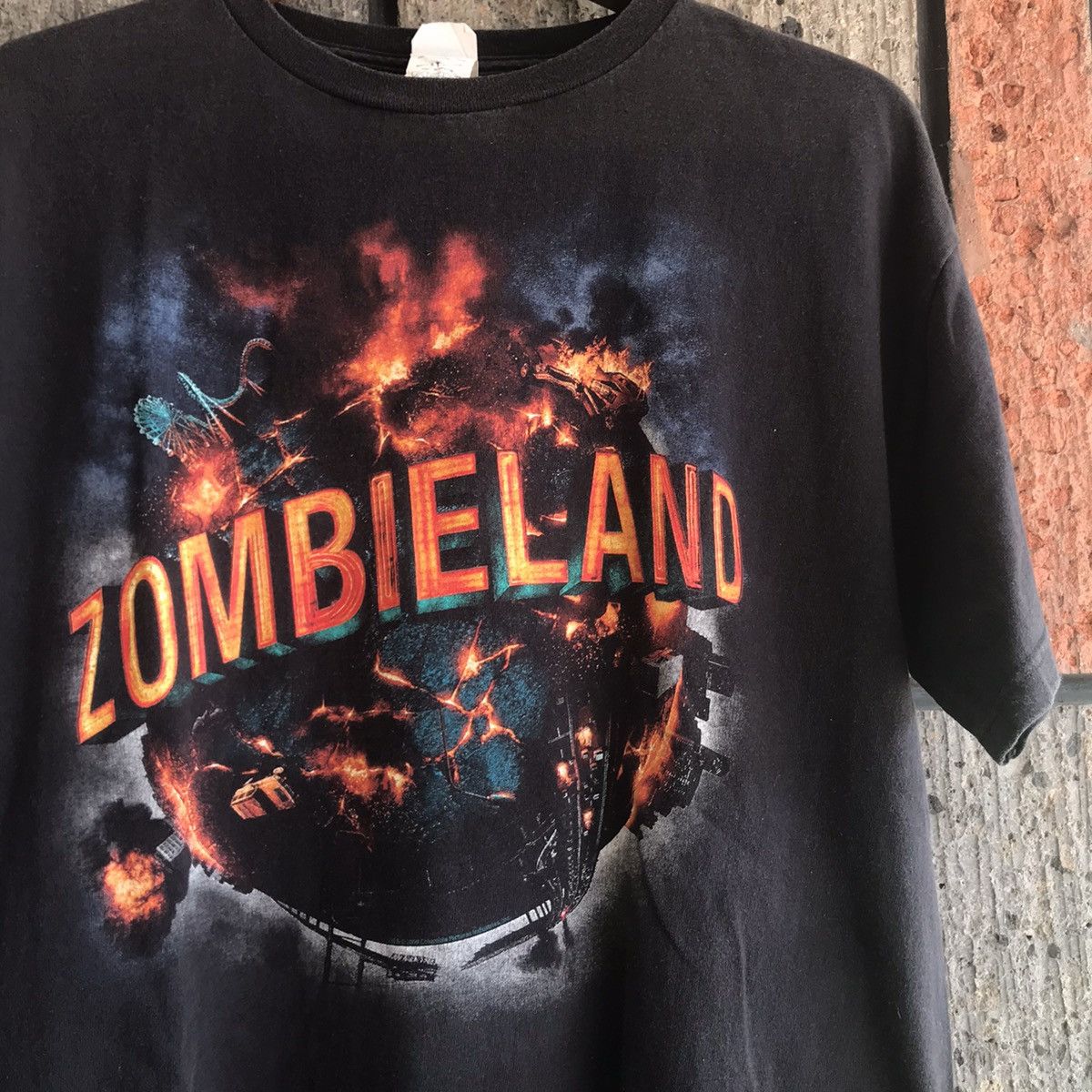 Vintage 2009 Zombieland Comedy Movie Promo Tee Shirt Superbad Size US XL / EU 56 / 4 - 1 Thumbnail
