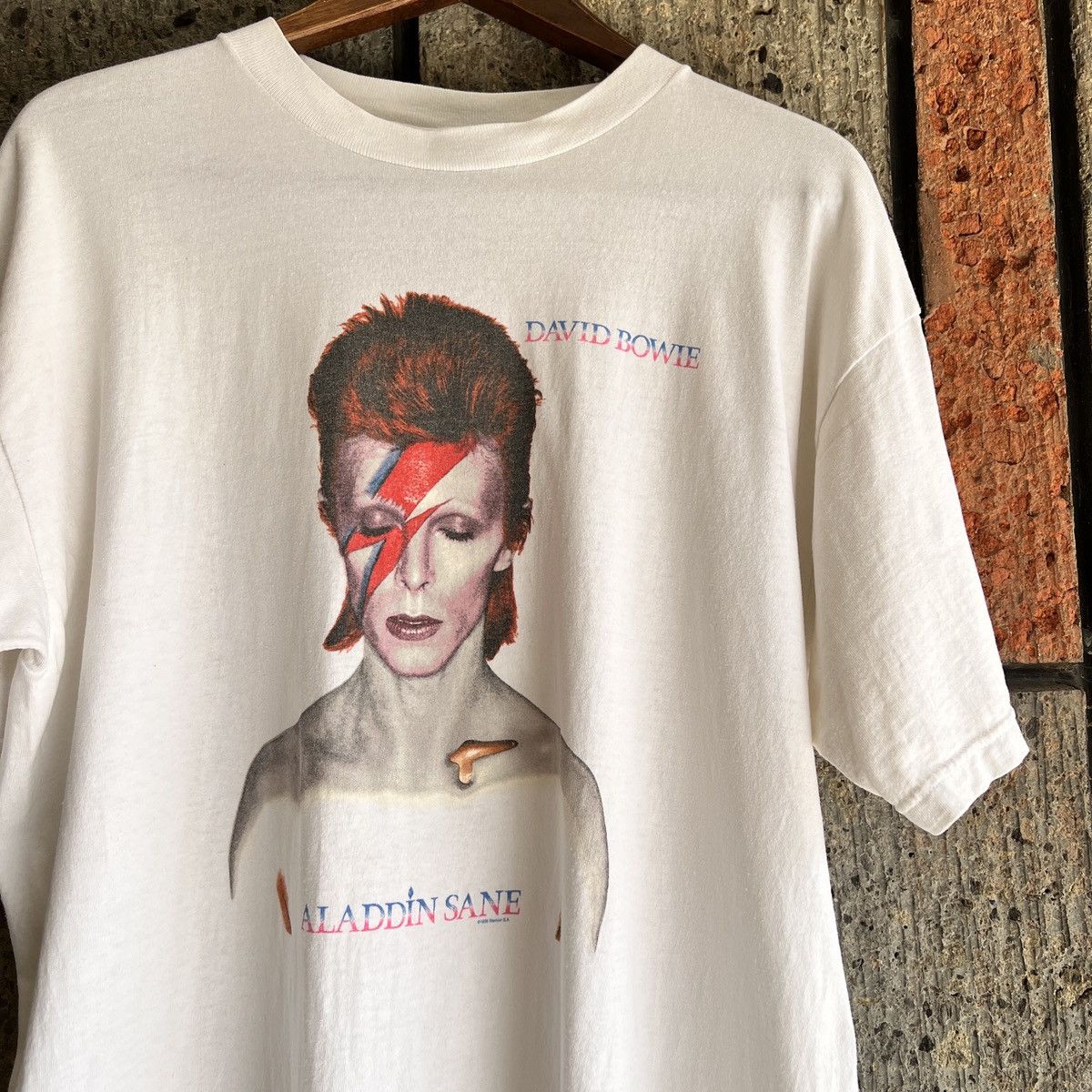 Band Tees VTG ‘90s David Bowie Aladdin Sane Band Tee Shirt Bjork Giant Size US XL / EU 56 / 4 - 2 Thumbnail