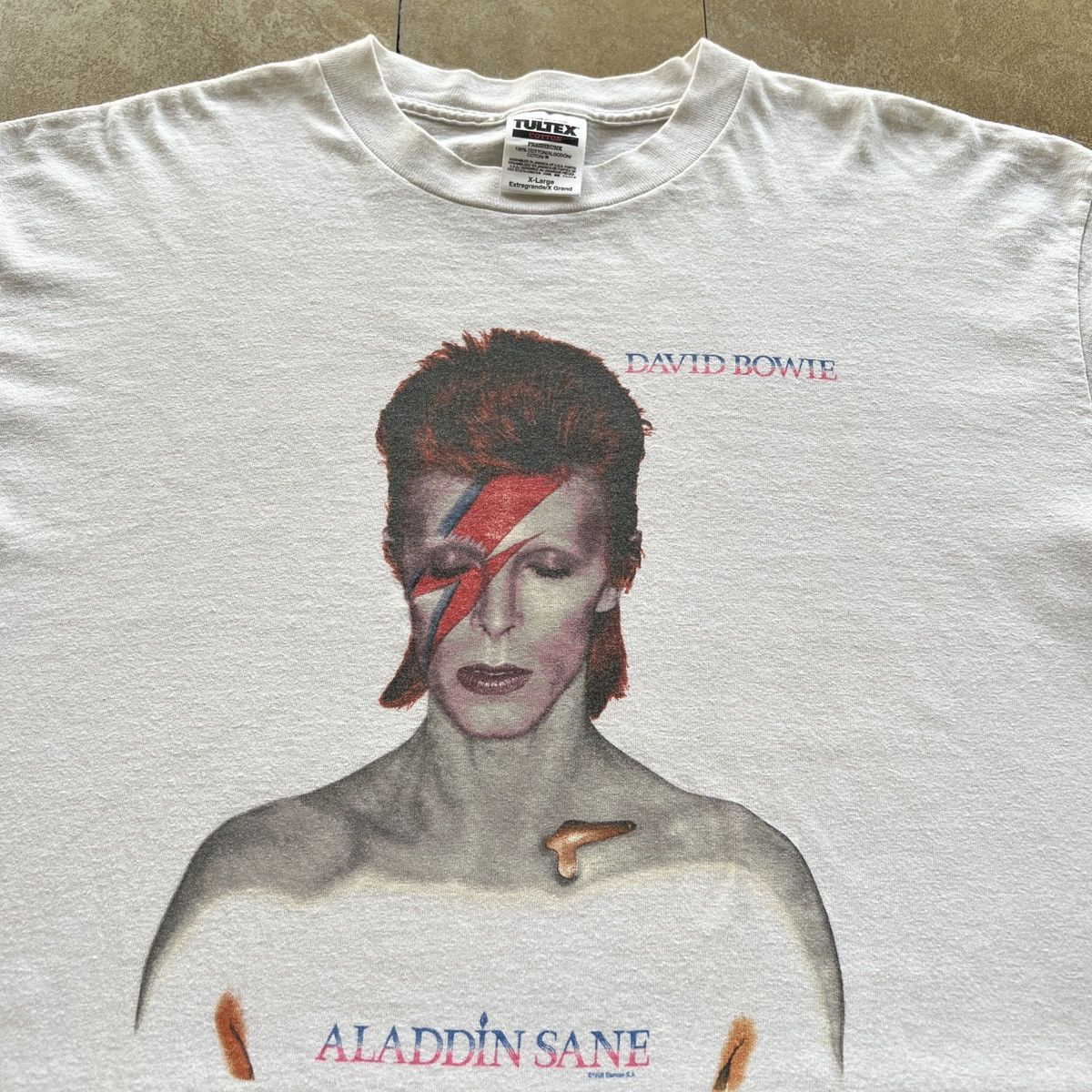 Band Tees VTG ‘90s David Bowie Aladdin Sane Band Tee Shirt Bjork Giant Size US XL / EU 56 / 4 - 1 Thumbnail