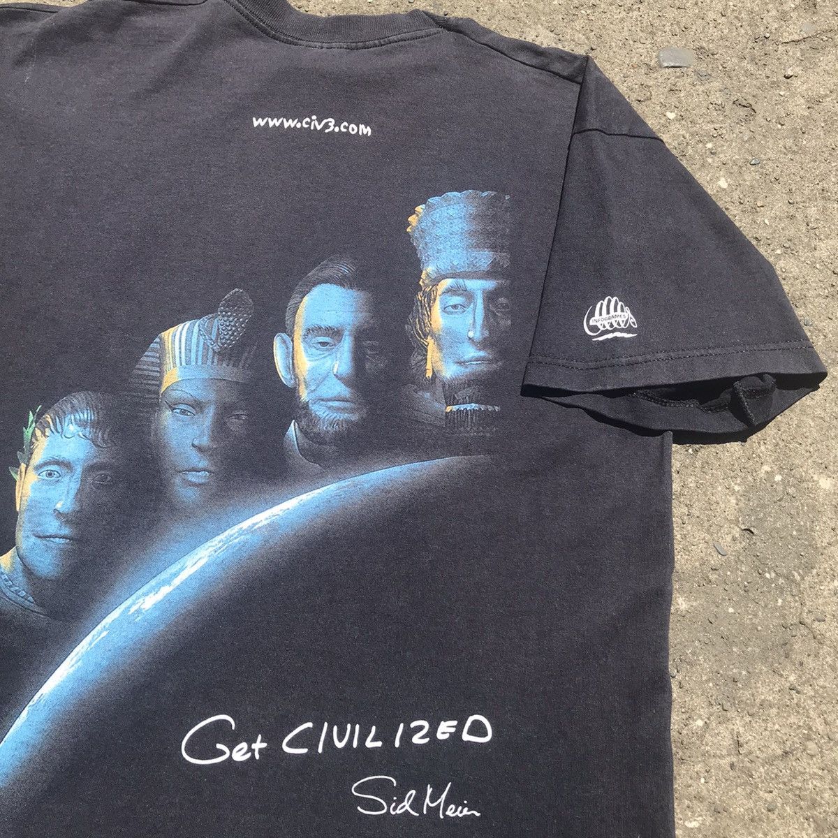 Vintage ‘00s Sid Meier’s Civilization 3 Video Game Promo Tee Shirt Size US L / EU 52-54 / 3 - 1 Thumbnail