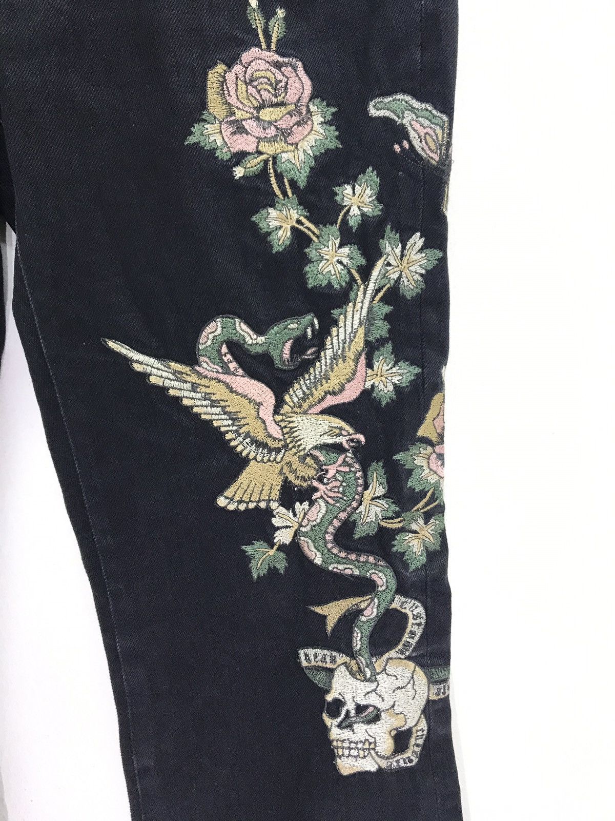 Japanese Brand Custom Culture Black Flare Denim Embroidery Snake Hawk Size US 28 / EU 44 - 3 Thumbnail