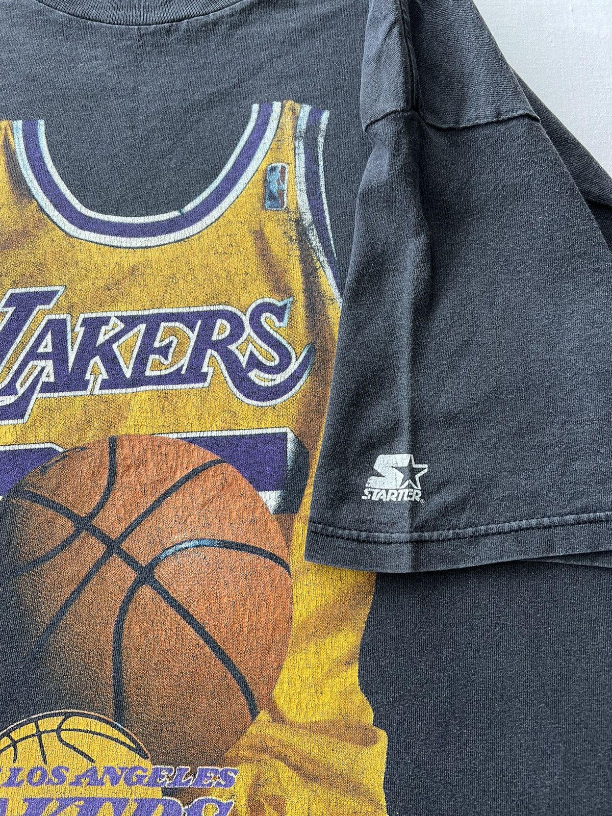 NBA Vintage 90s Los Angeles Lakers Kobe Bryant Starter NBA Tee Size US XL / EU 56 / 4 - 9 Thumbnail