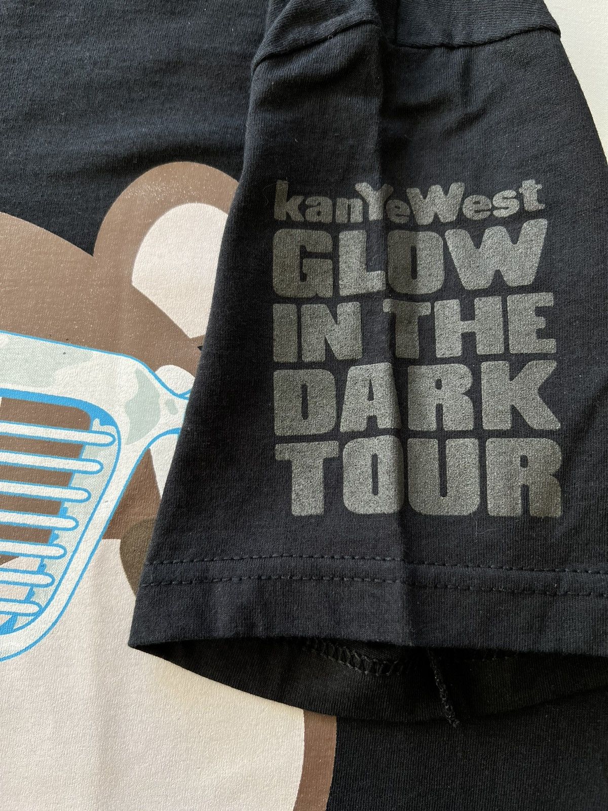 Kanye West Vintage 2007 Kanye West Glow in the Dark Tour Black Rap Tee Size US S / EU 44-46 / 1 - 7 Thumbnail