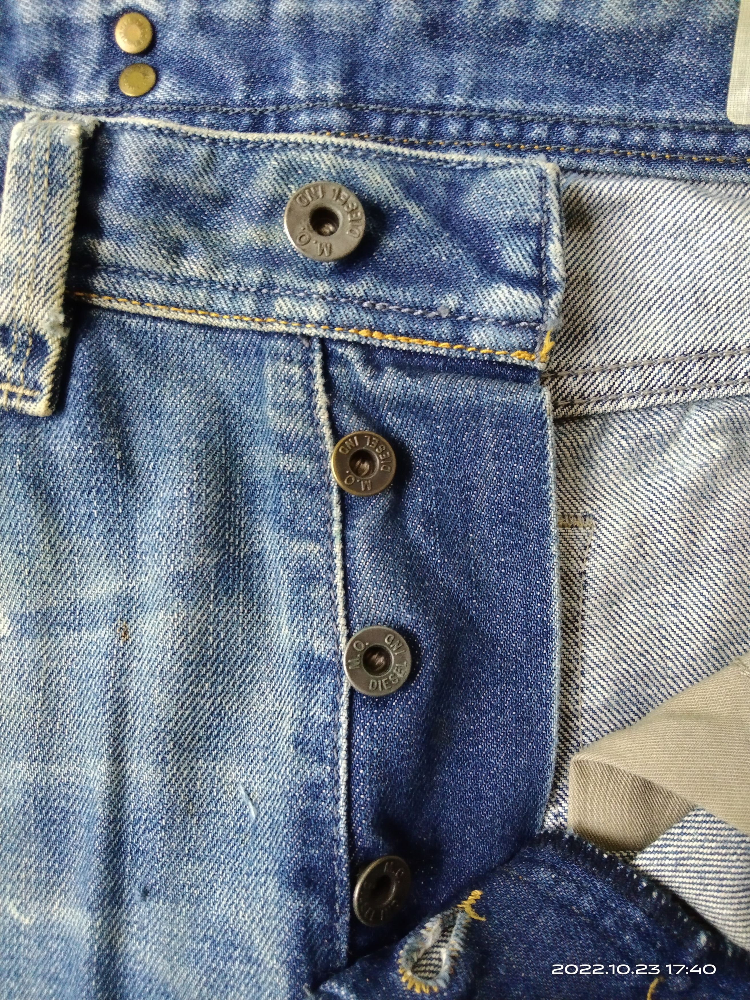 Diesel DiSTRESSED DIESEL LARKEE MADE IN ITALY DENIM PANTS Size US 30 / EU 46 - 11 Thumbnail