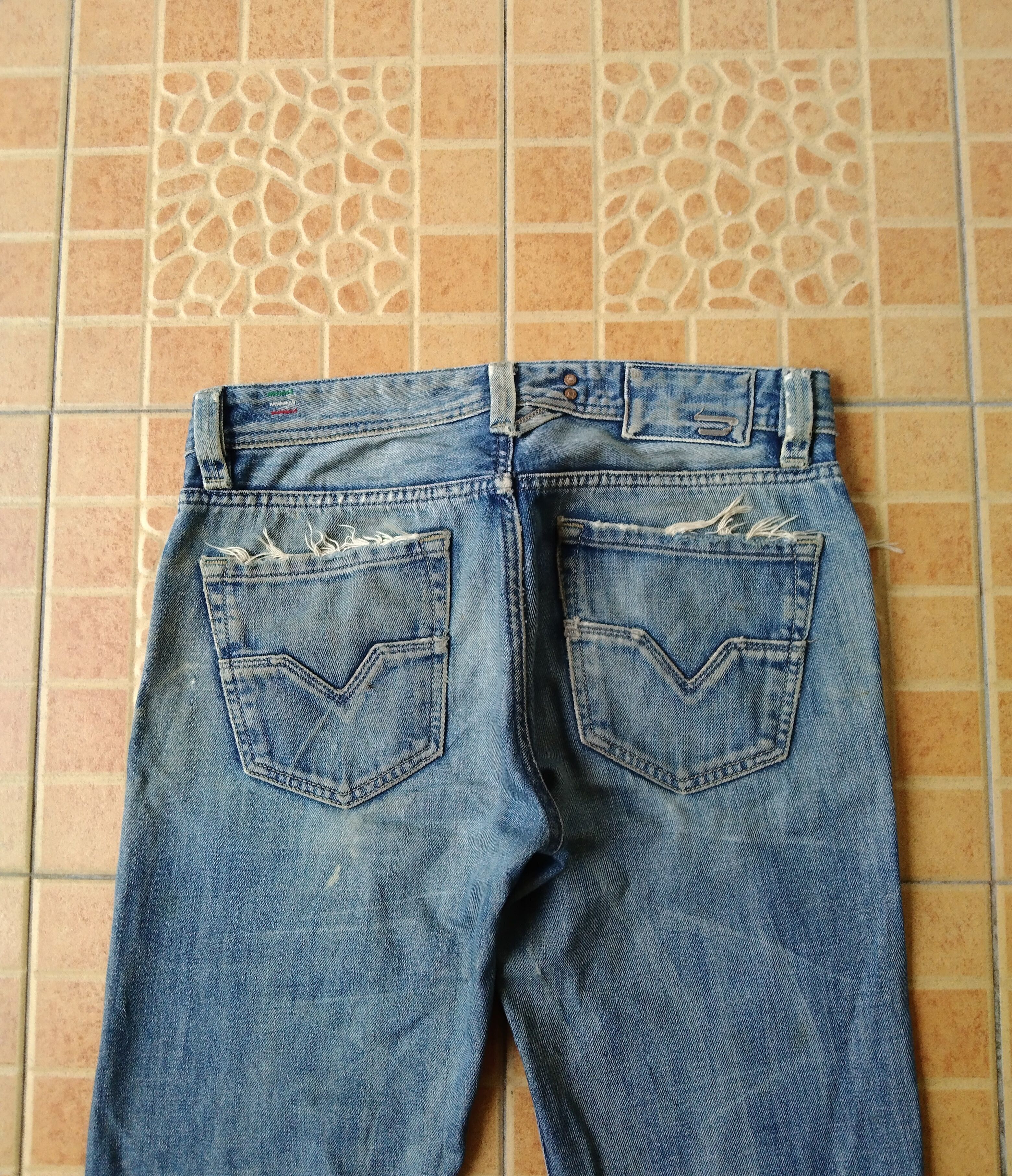 Diesel DiSTRESSED DIESEL LARKEE MADE IN ITALY DENIM PANTS Size US 30 / EU 46 - 5 Thumbnail