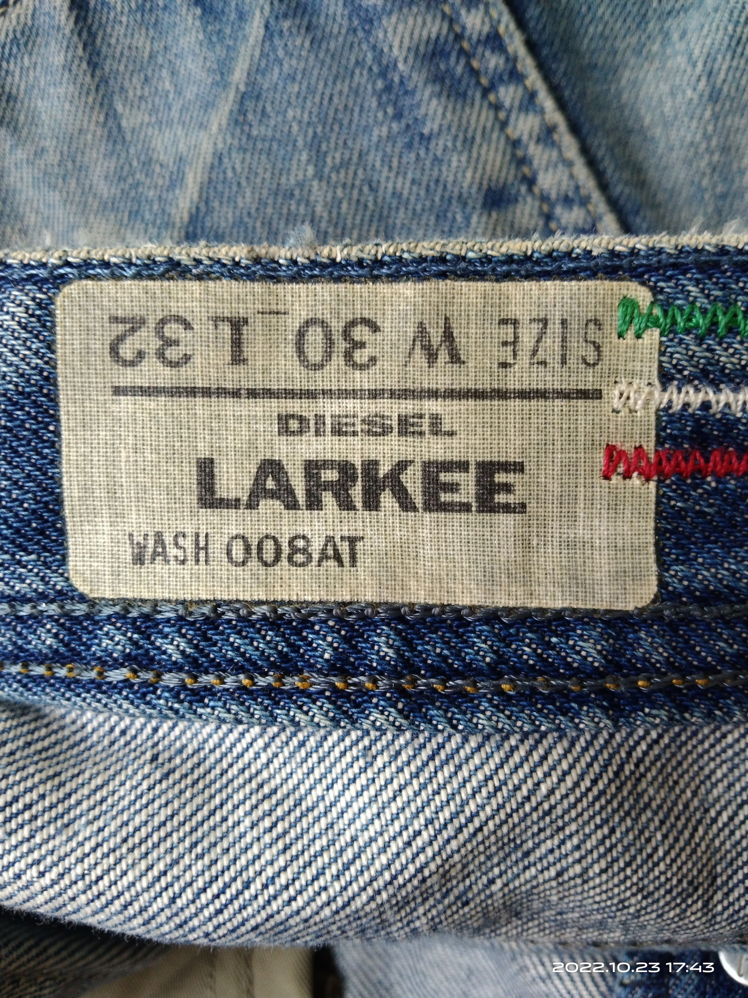 Diesel DiSTRESSED DIESEL LARKEE MADE IN ITALY DENIM PANTS Size US 30 / EU 46 - 13 Thumbnail